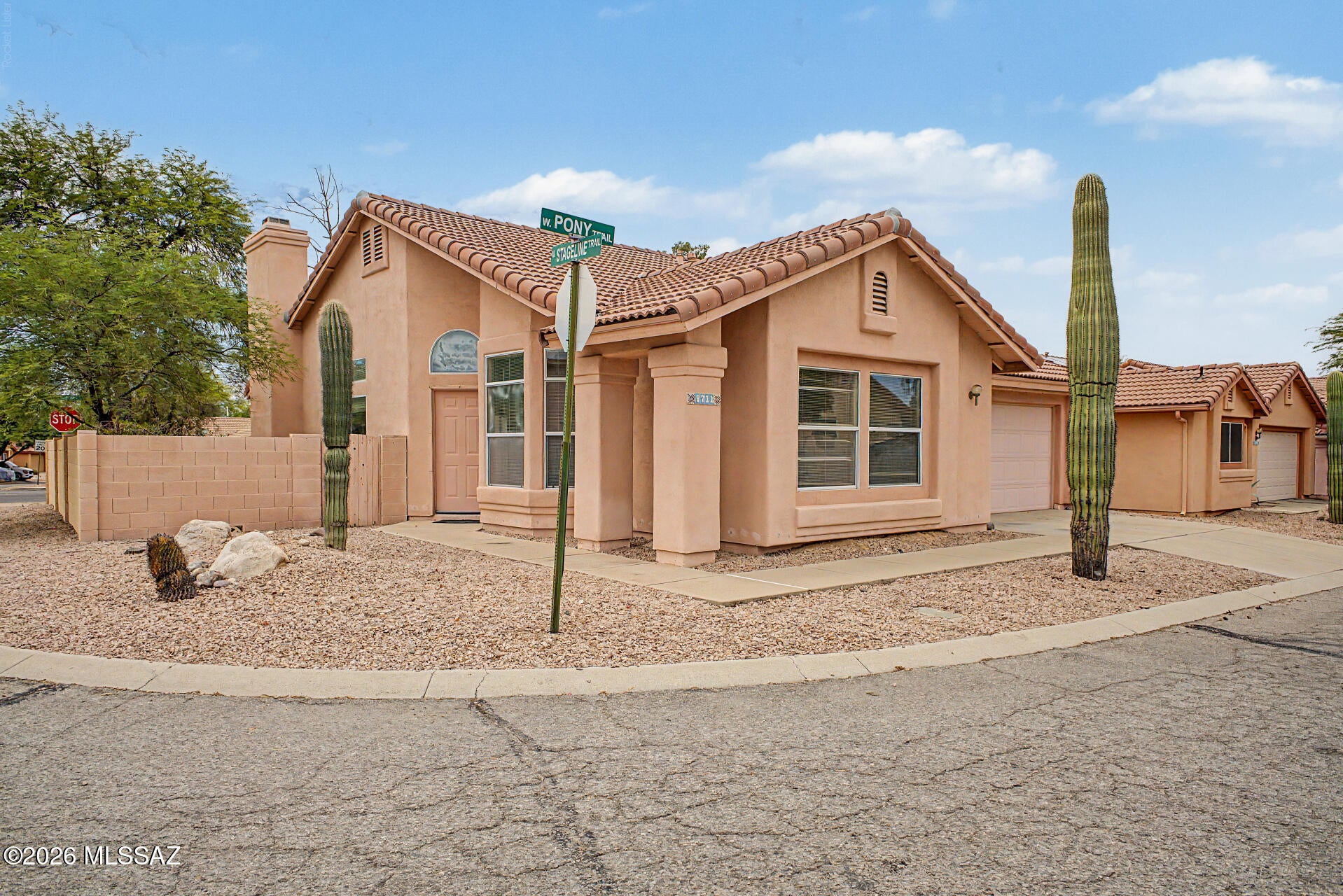 3711 W Pony Trail