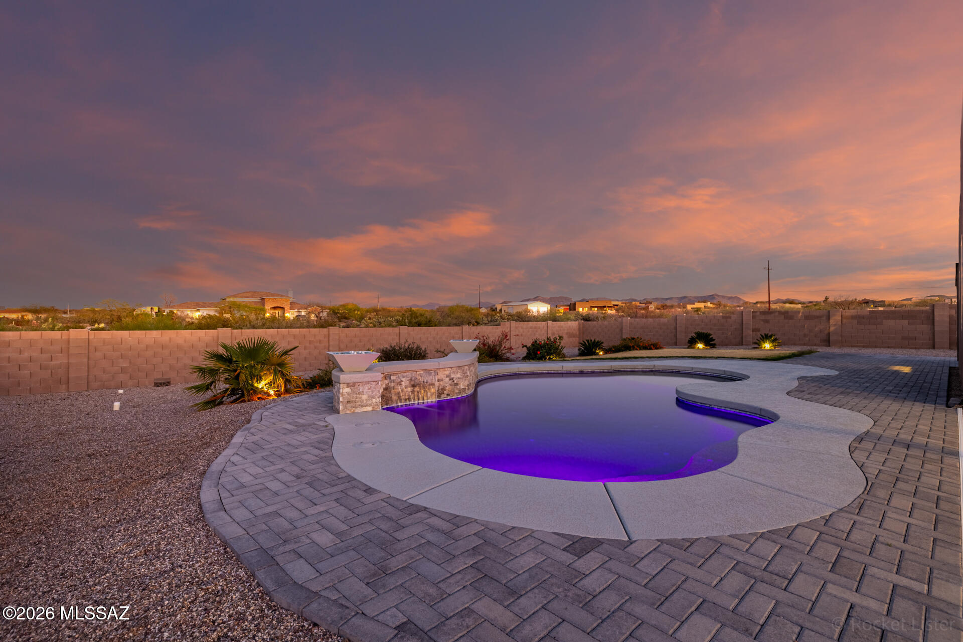 1168 N Slot Canyon Place