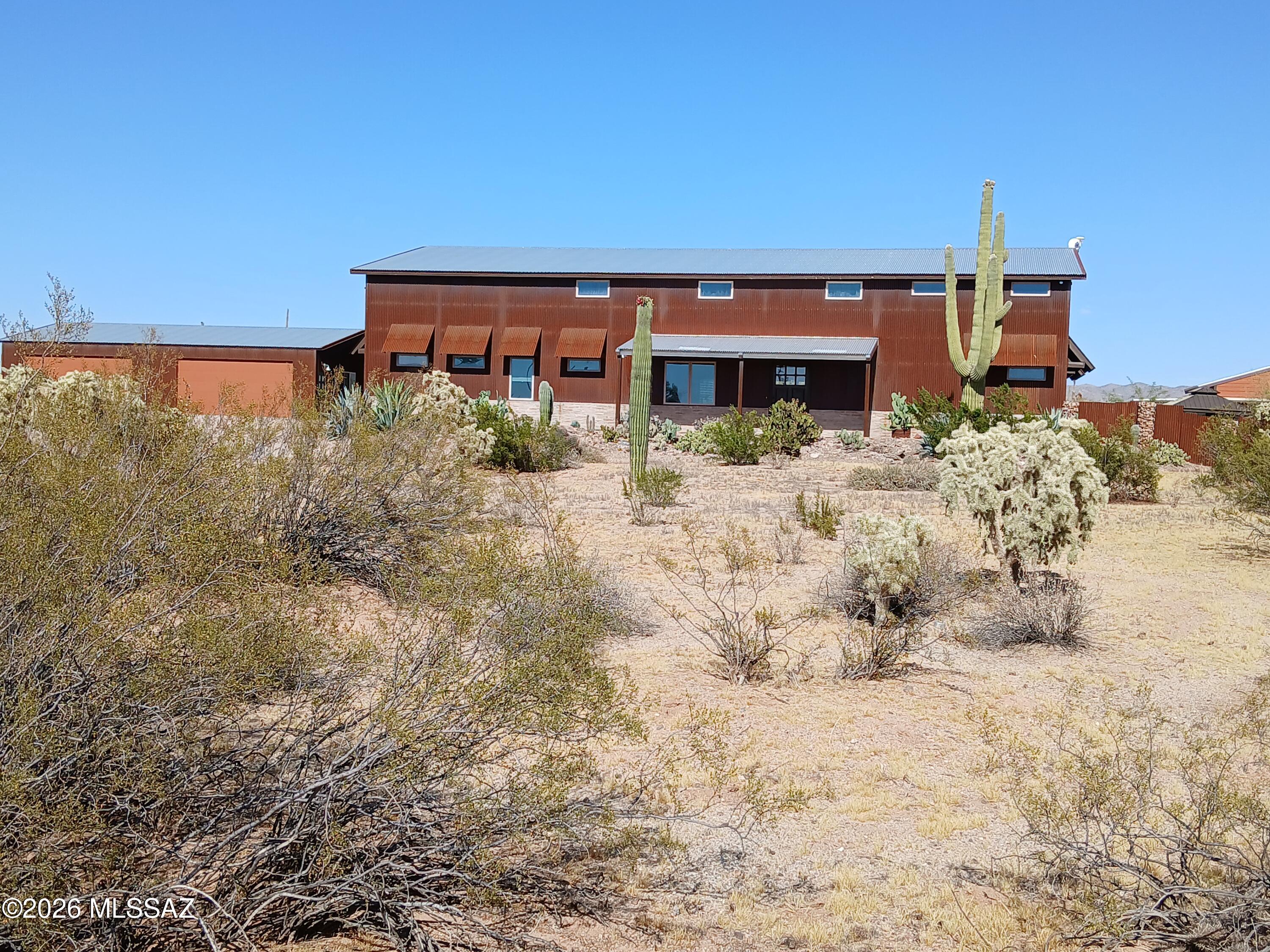 33977 S Twin Hawk Lane