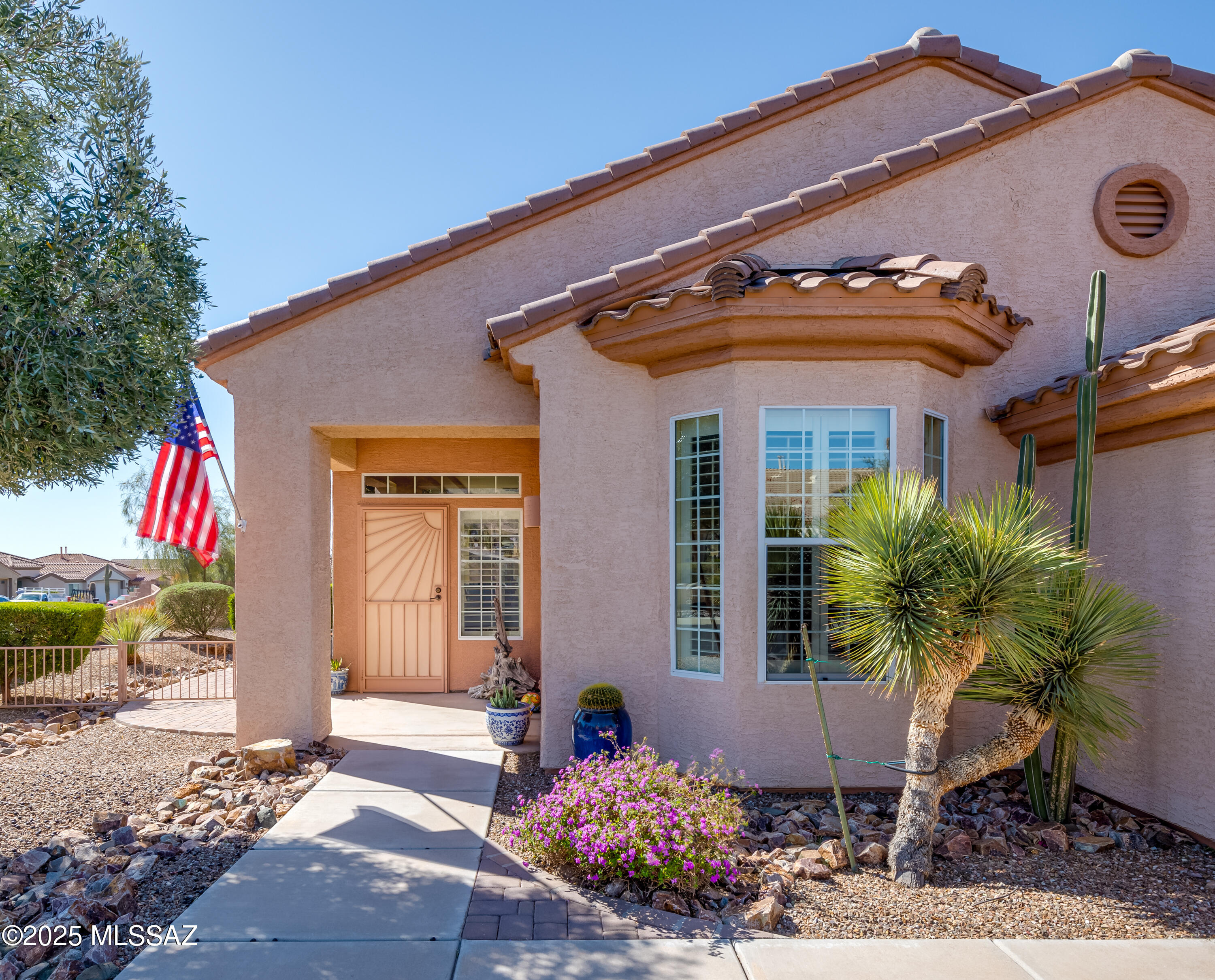 13529 N Buckhorn Cholla Drive