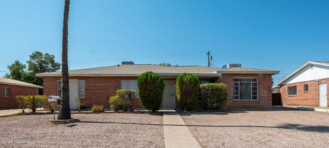 Photo of 6550 E Broadway Boulevard, Tucson, AZ 85710 (MLS # 22619421)