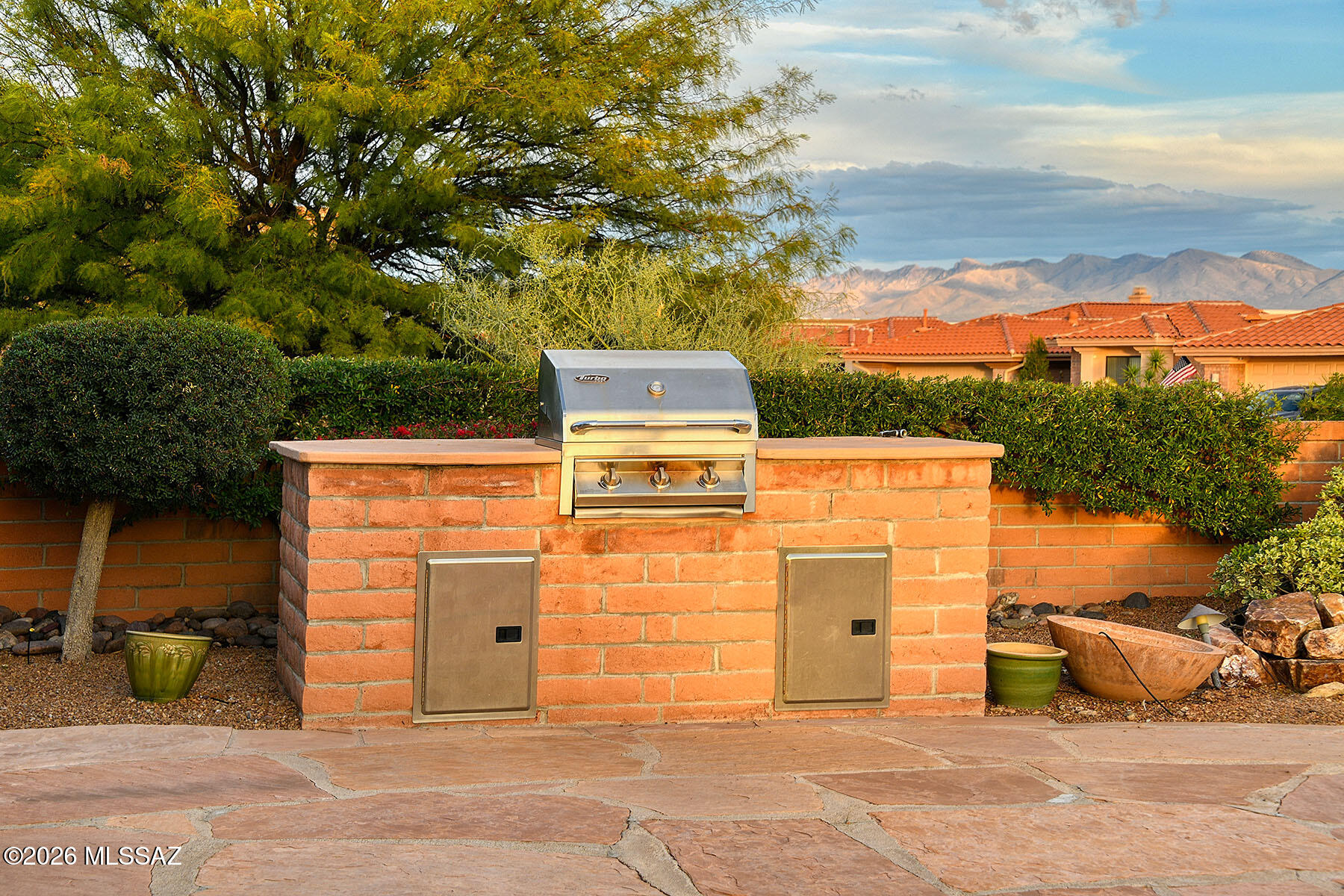 4209 S Emelita Drive