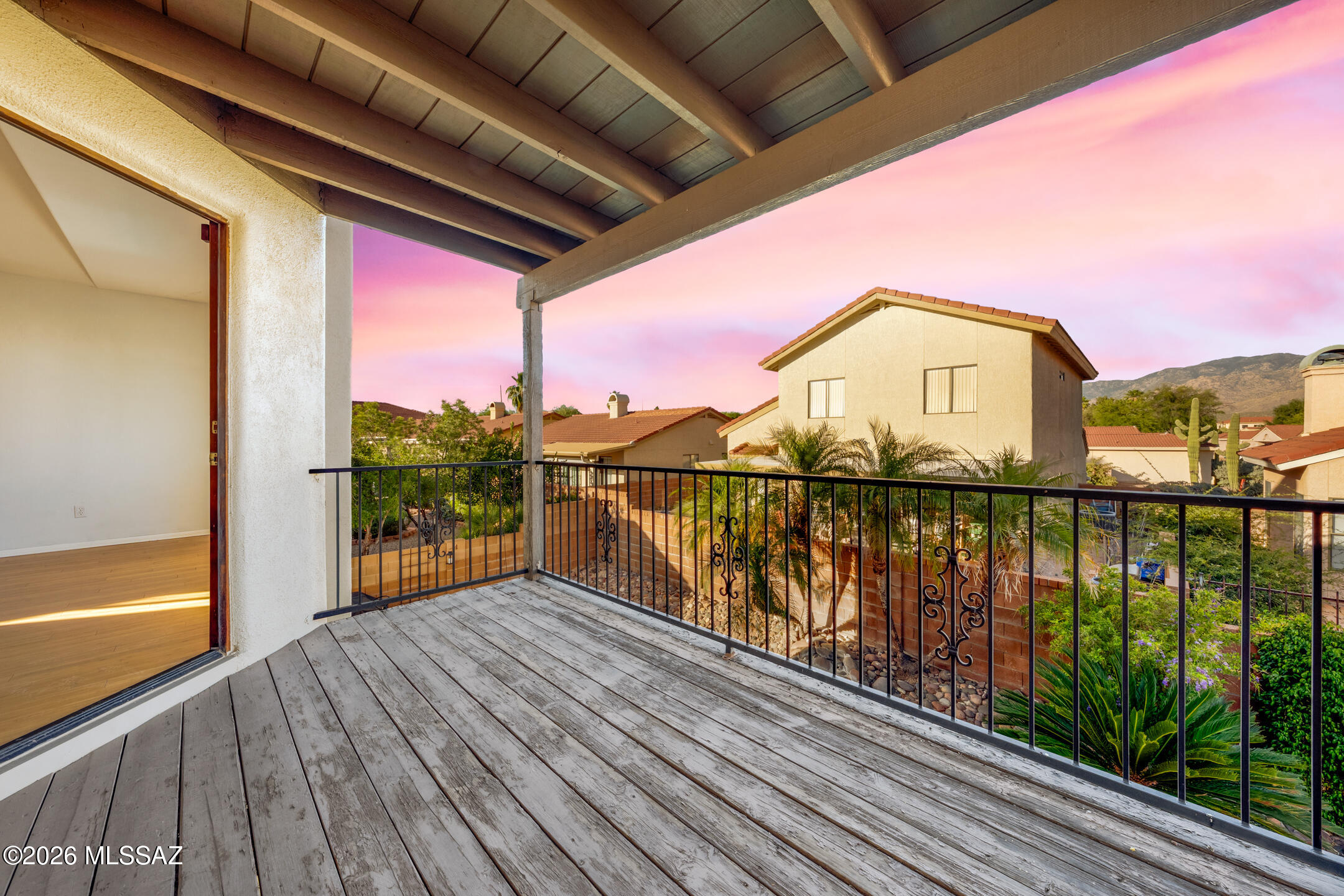 Villages Of La Canada (The) - Residential