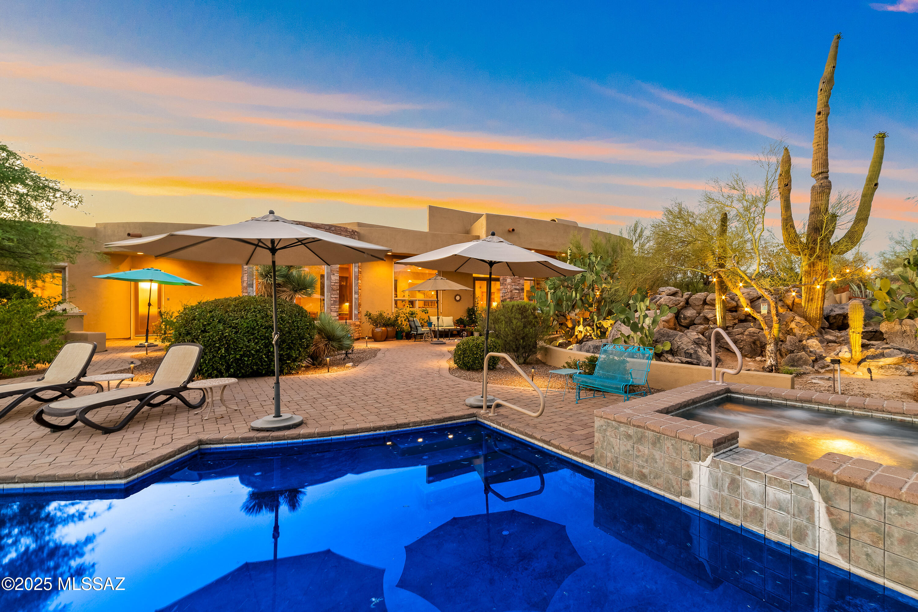 Honey Bee Ridge(The Estates At) - Residential