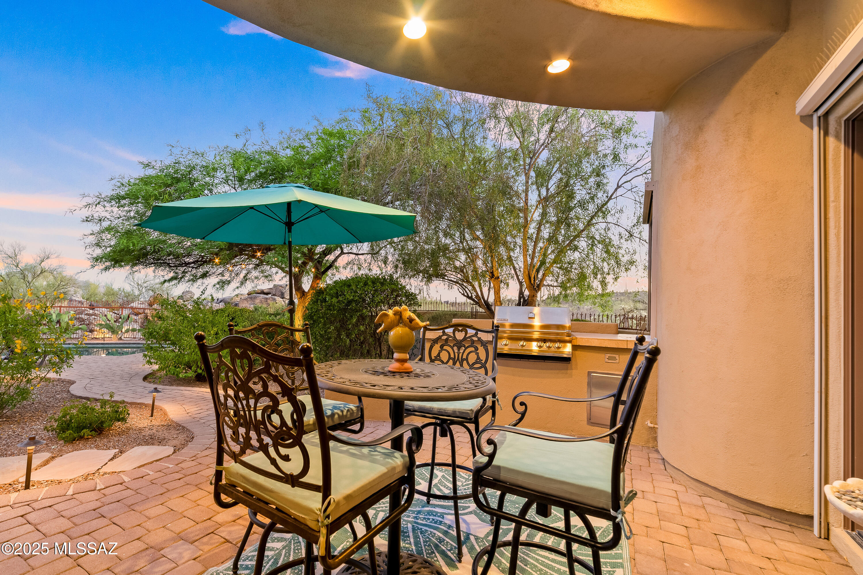 Honey Bee Ridge(The Estates At) - Residential