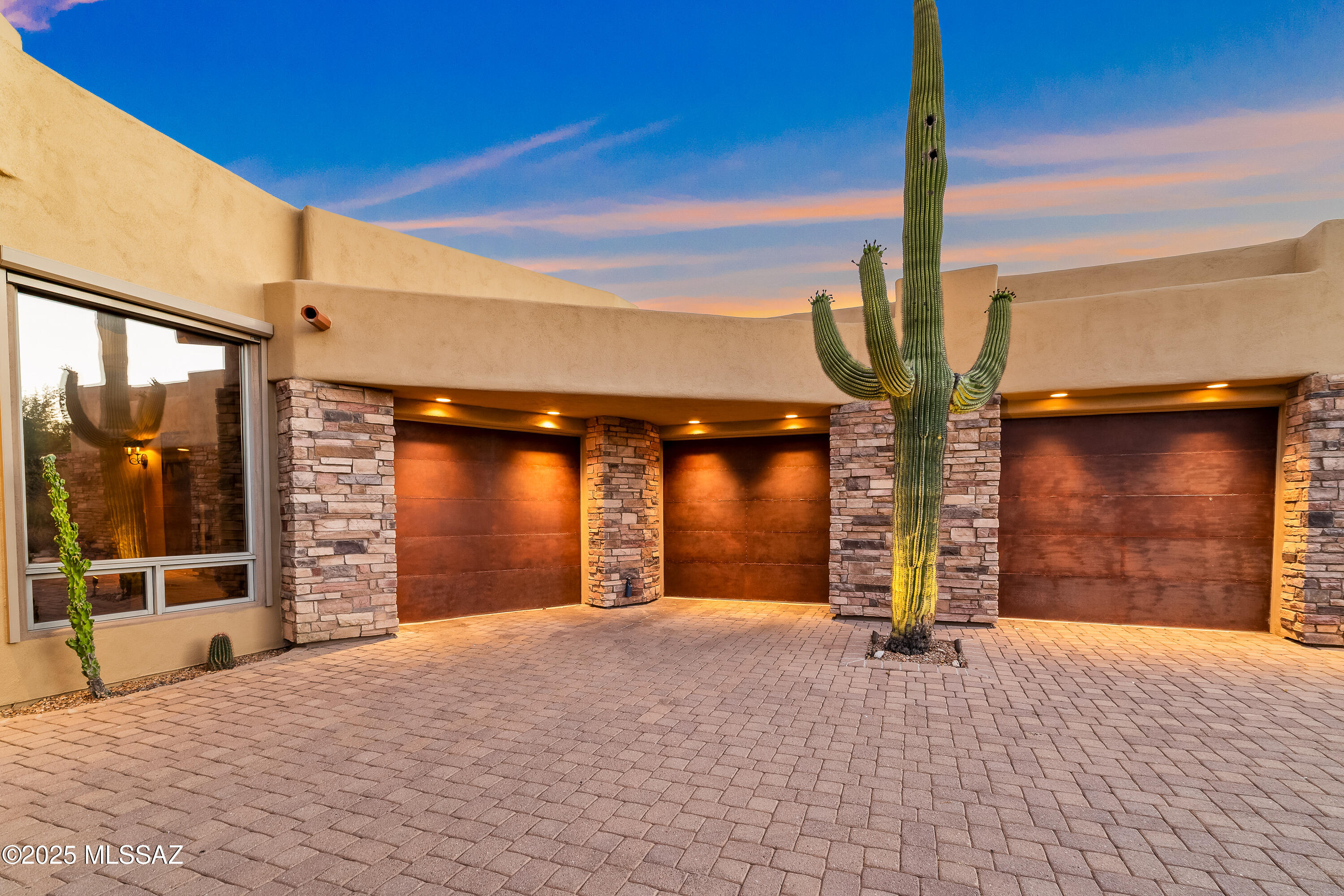 Honey Bee Ridge(The Estates At) - Residential