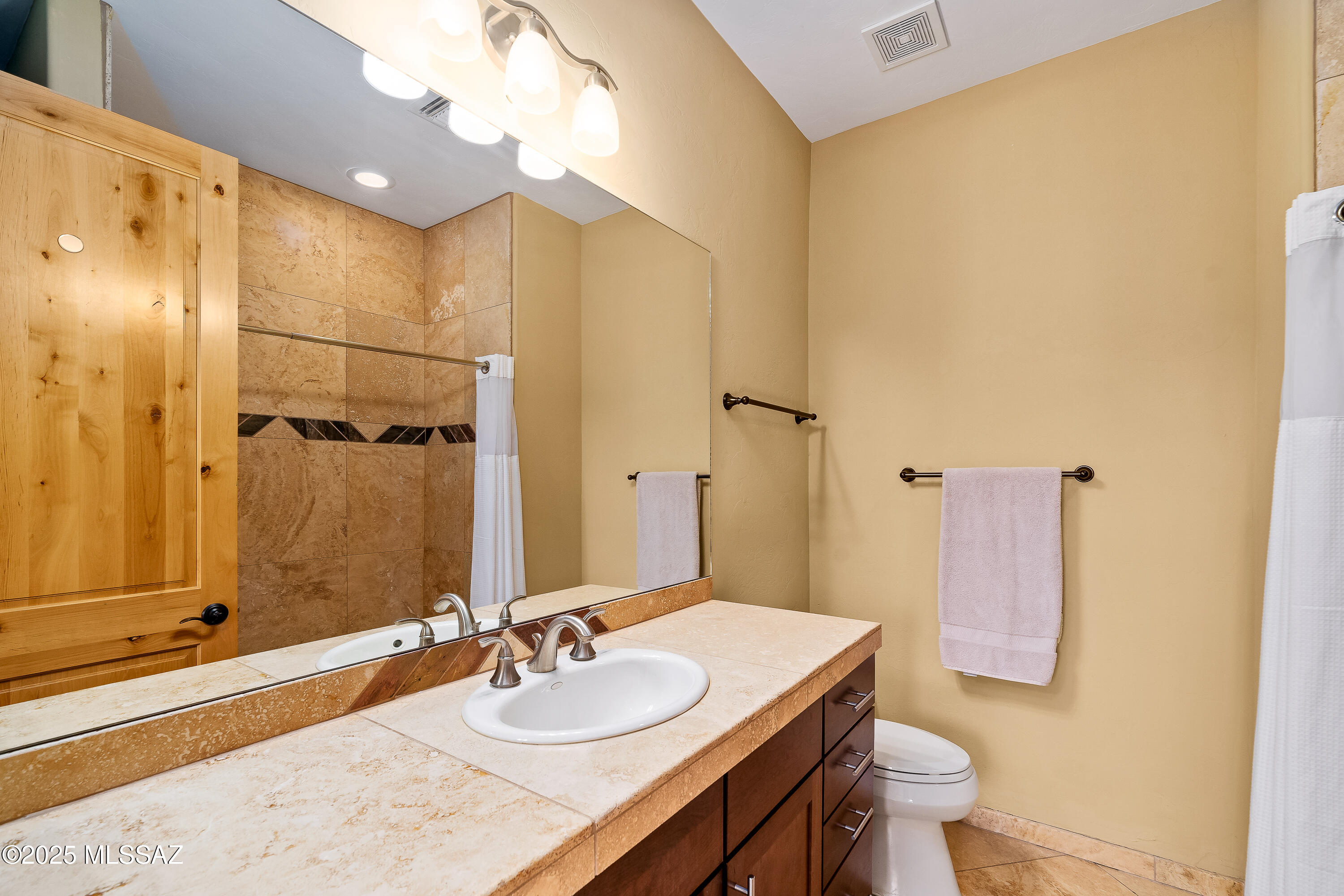 Honey Bee Ridge(The Estates At) - Residential