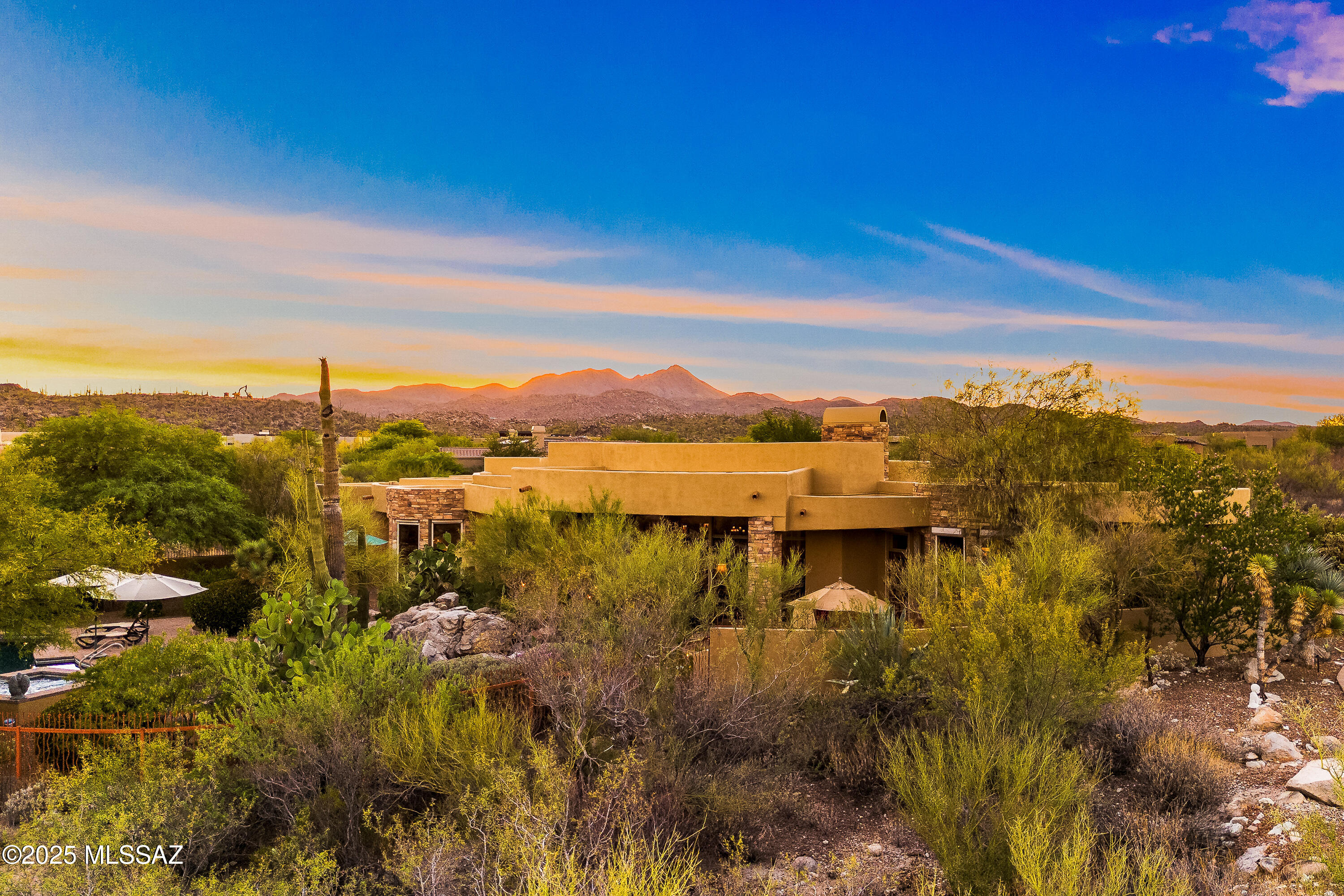 Honey Bee Ridge(The Estates At) - Residential