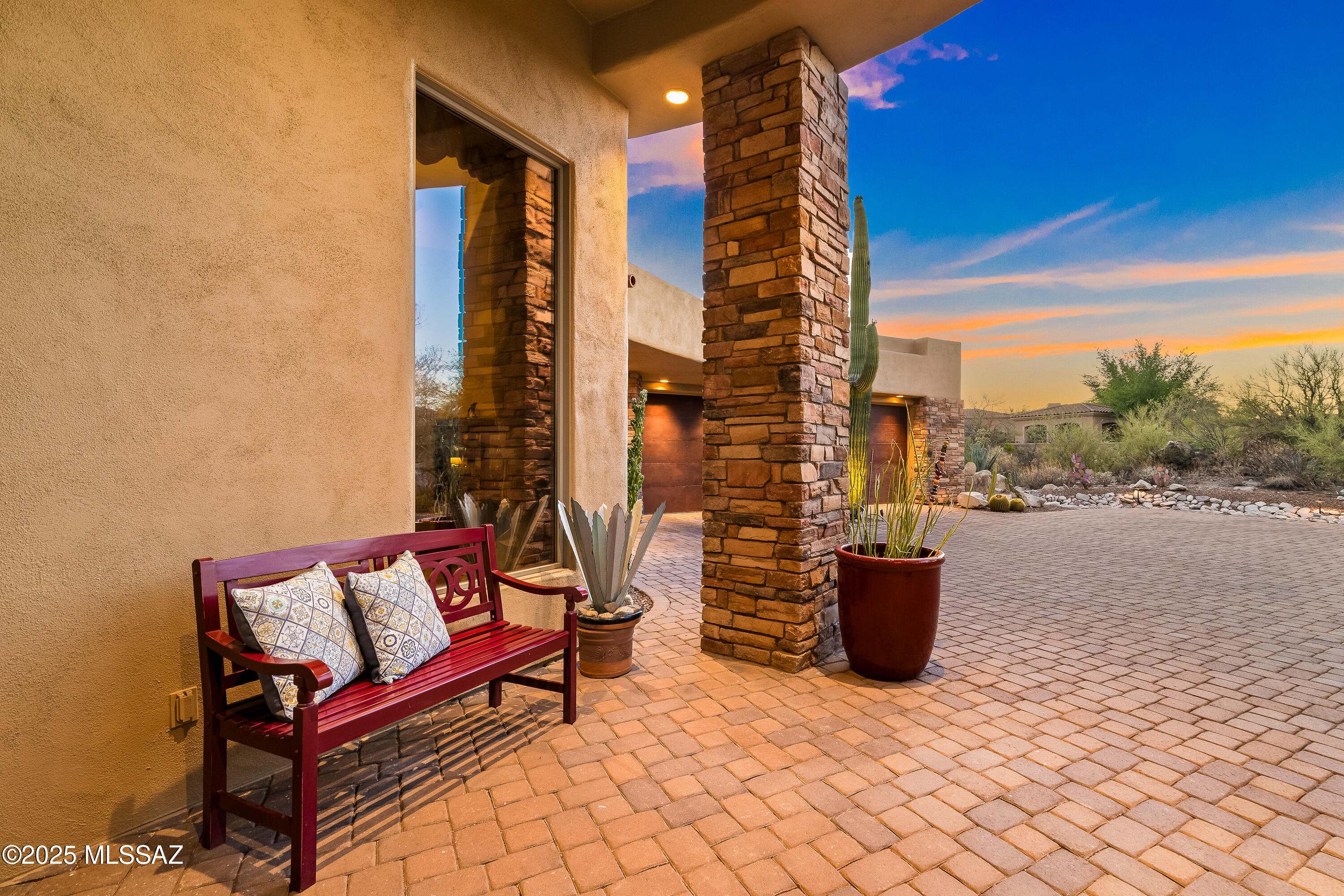Honey Bee Ridge(The Estates At) - Residential