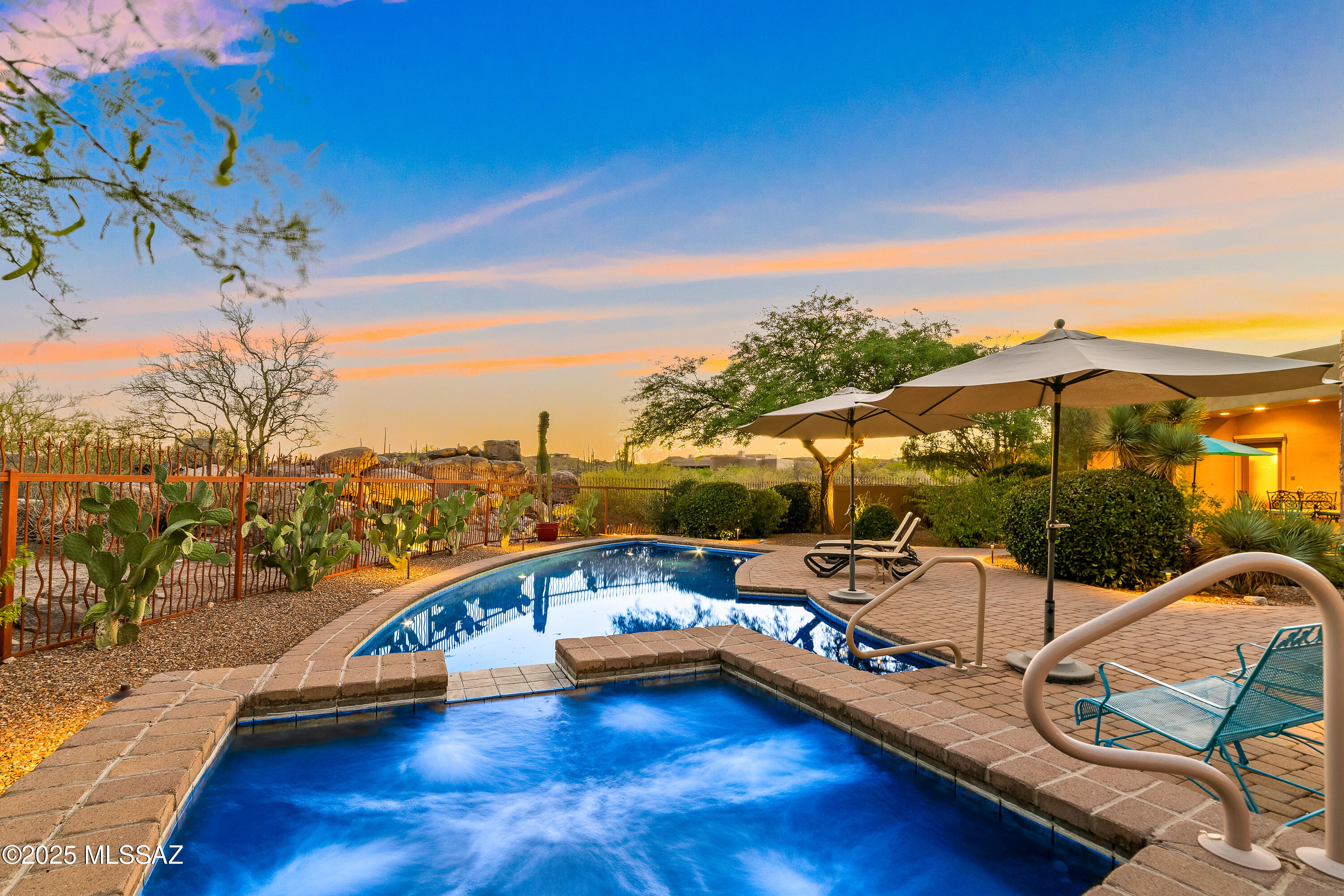 Honey Bee Ridge(The Estates At) - Residential
