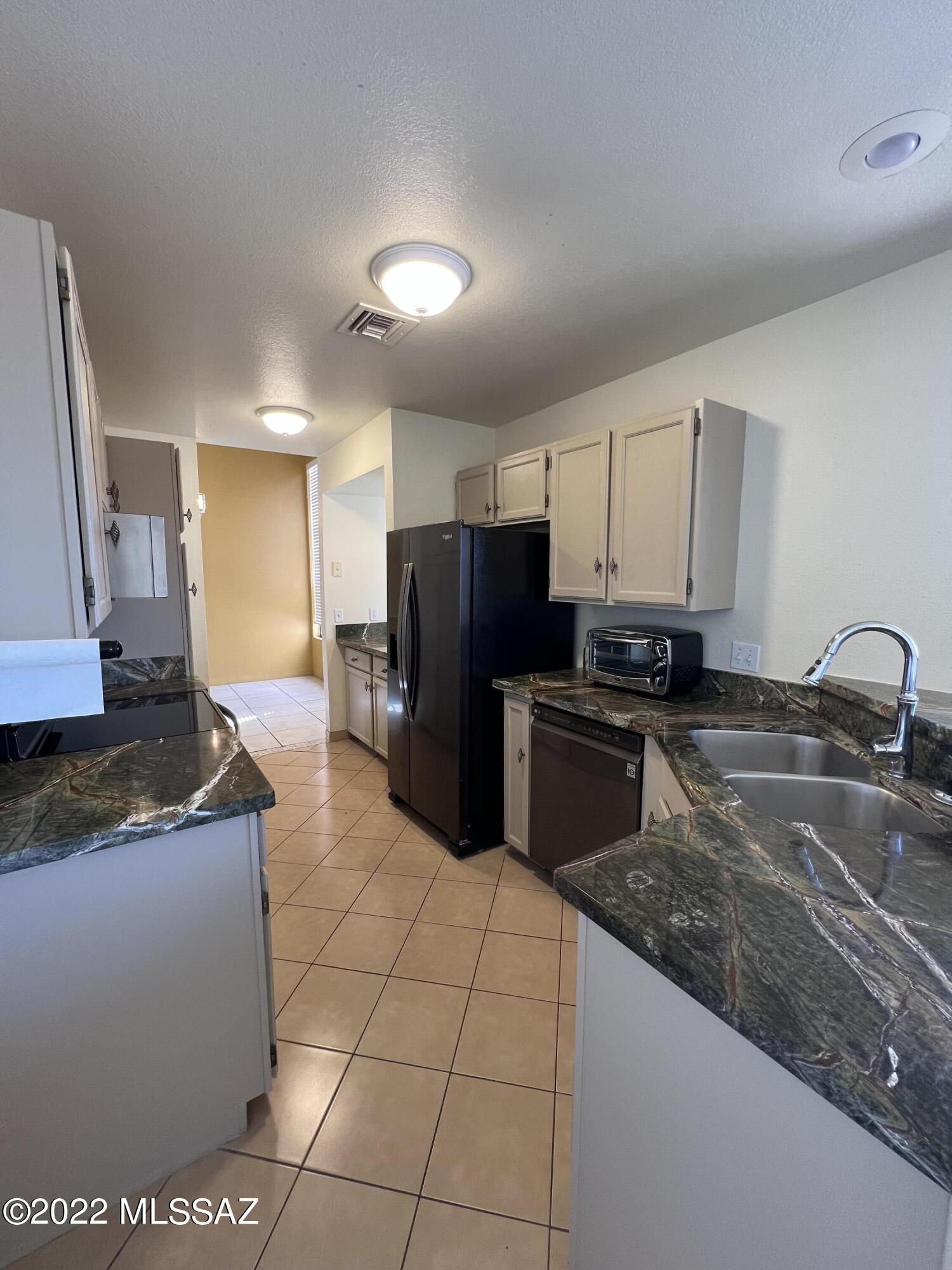 Tierra Catalina Condominium (1-120) - Residential Lease