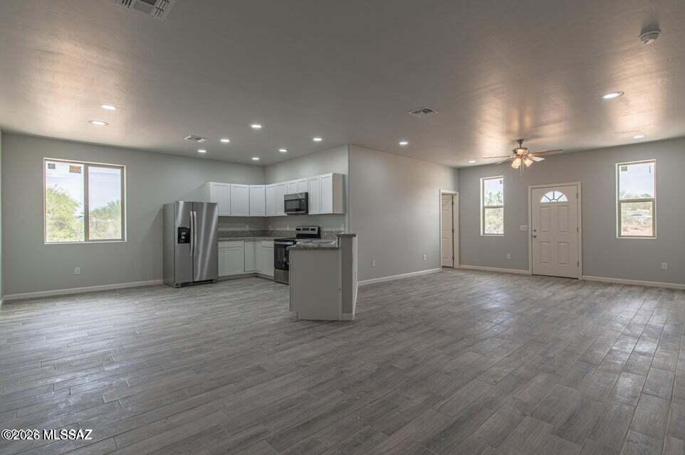 New Tucson Unit NO. 4 (1-203) - Residential