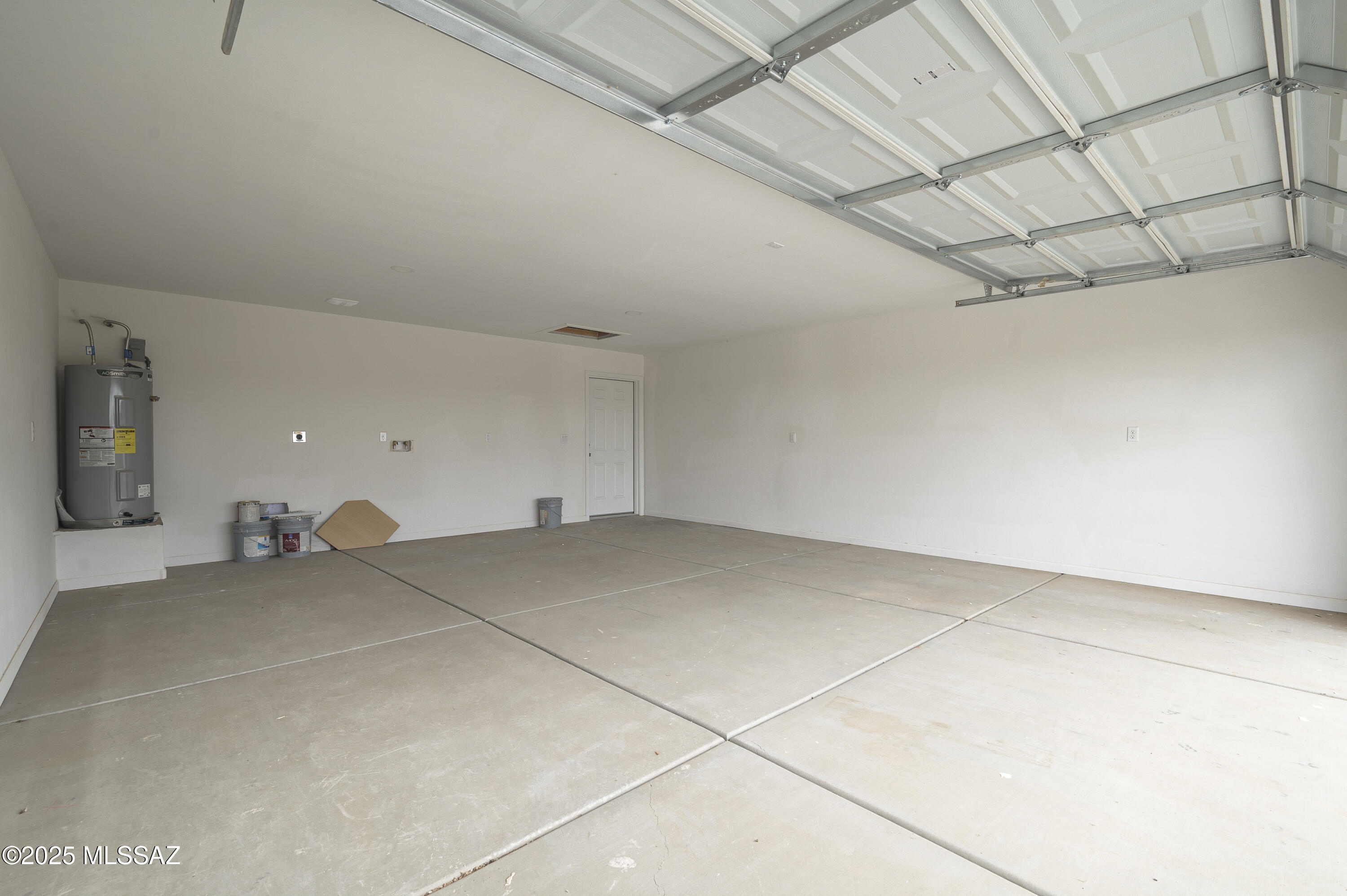 New Tucson Unit NO. 4 (1-203) - Residential