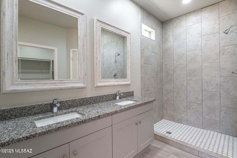 New Tucson Unit NO. 4 (1-203) - Residential