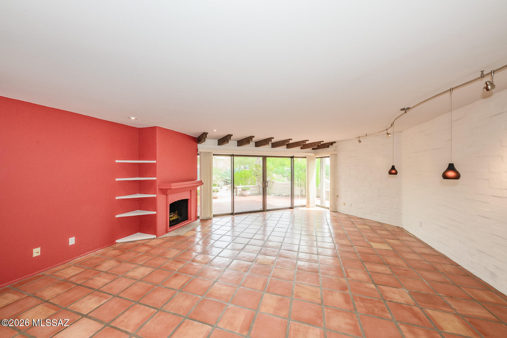 2600 E Skyline Drive 17