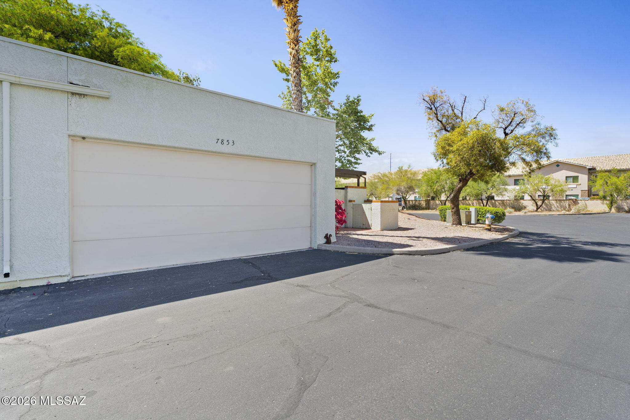 La Canada Village I (1-28) - Residential