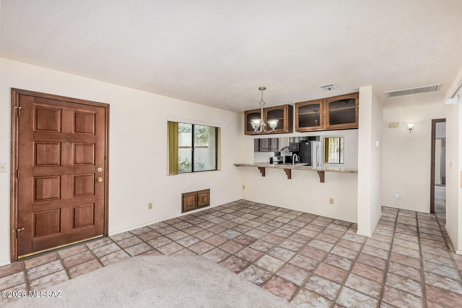 7853 N Calle De La Aldea