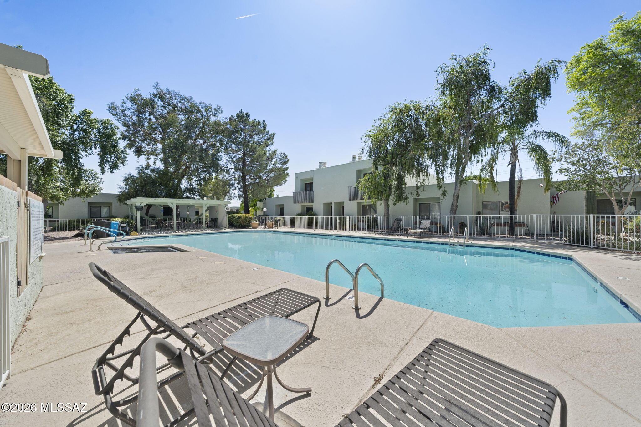 La Canada Village I (1-28) - Residential