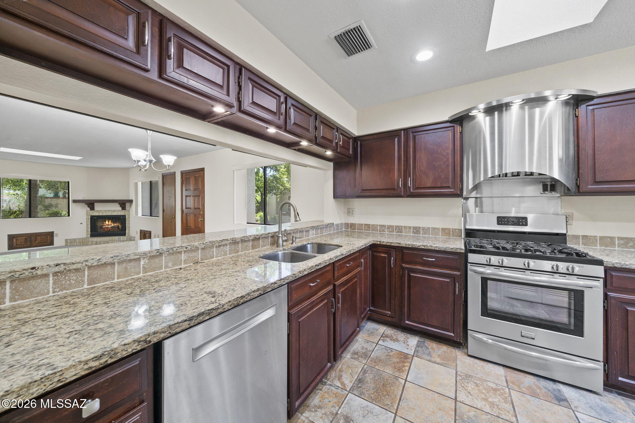 La Canada Village I (1-28) - Residential