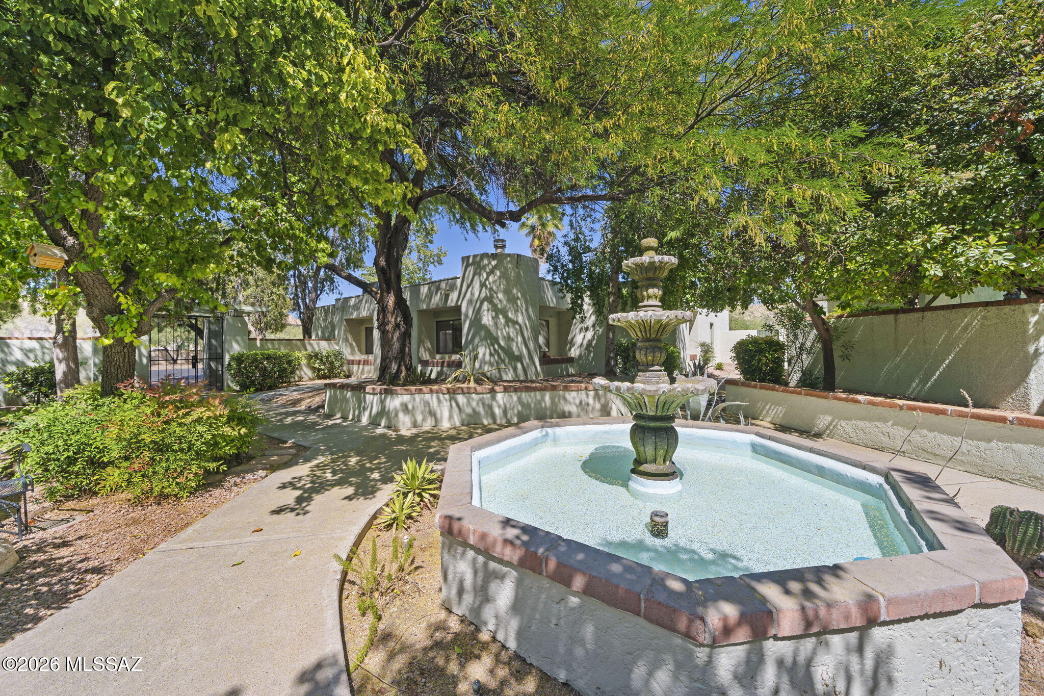La Canada Village I (1-28) - Residential