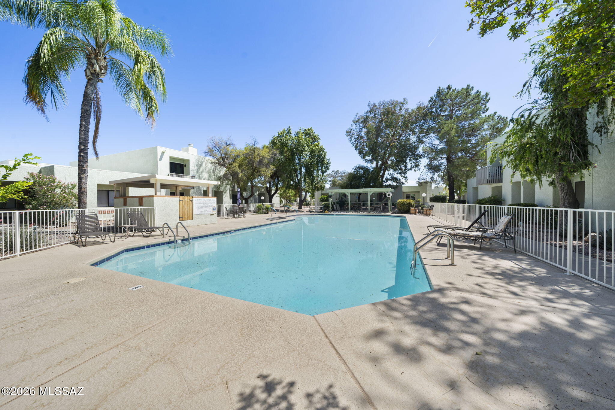 La Canada Village I (1-28) - Residential