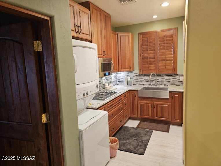 Casas Adobes Est 3b Resub - Residential Lease
