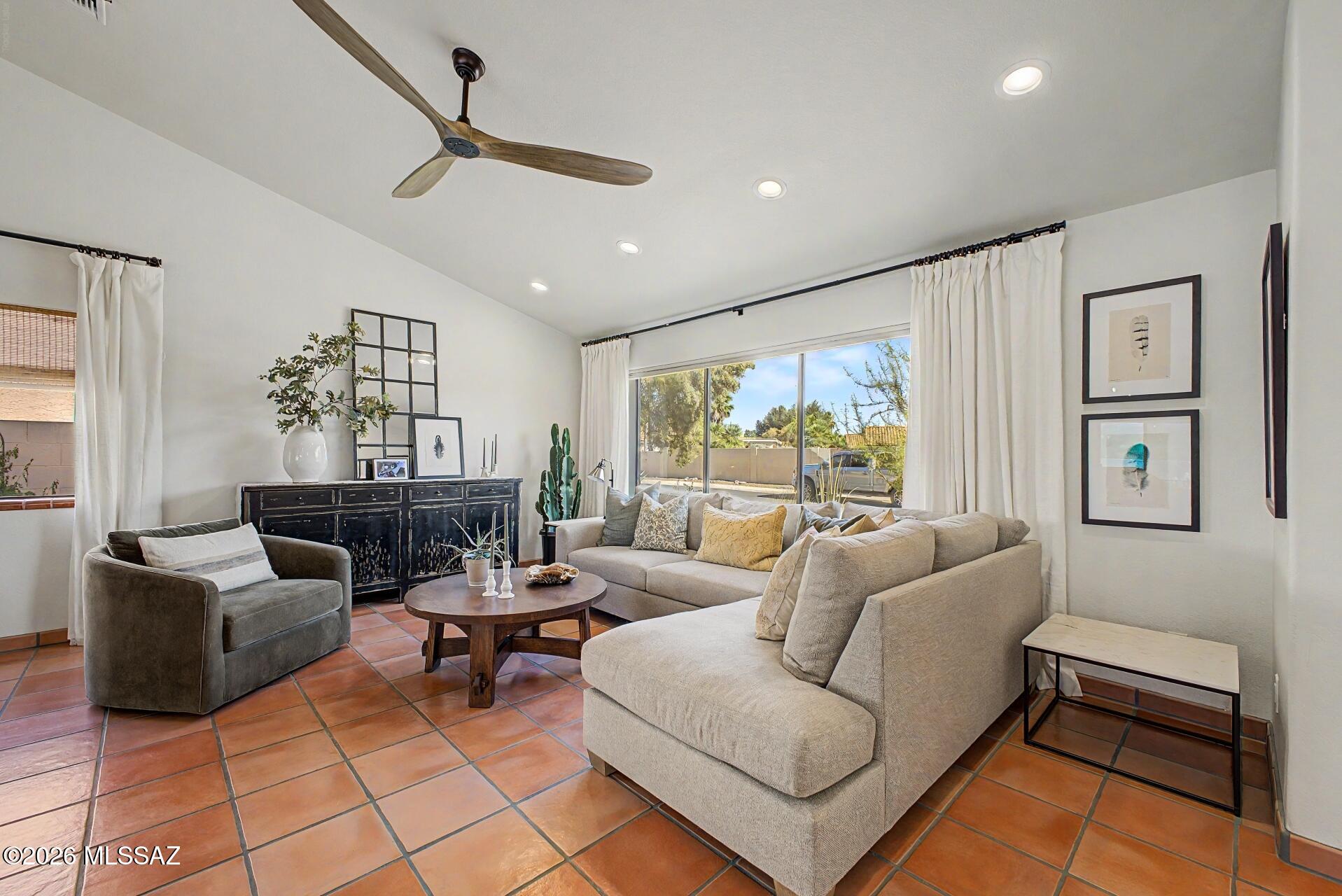 7369 E Riverbank Loop