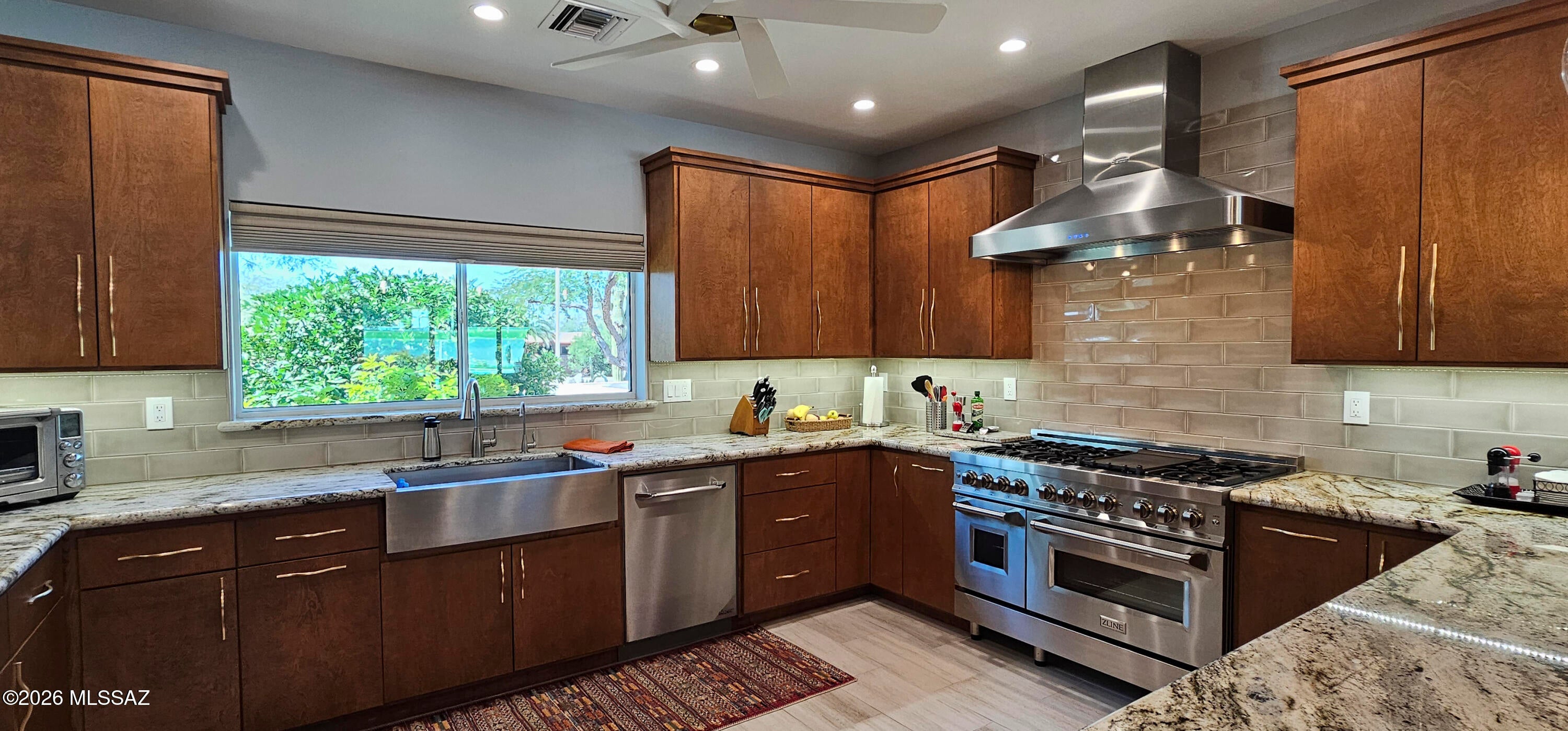 701 W Landoran Lane