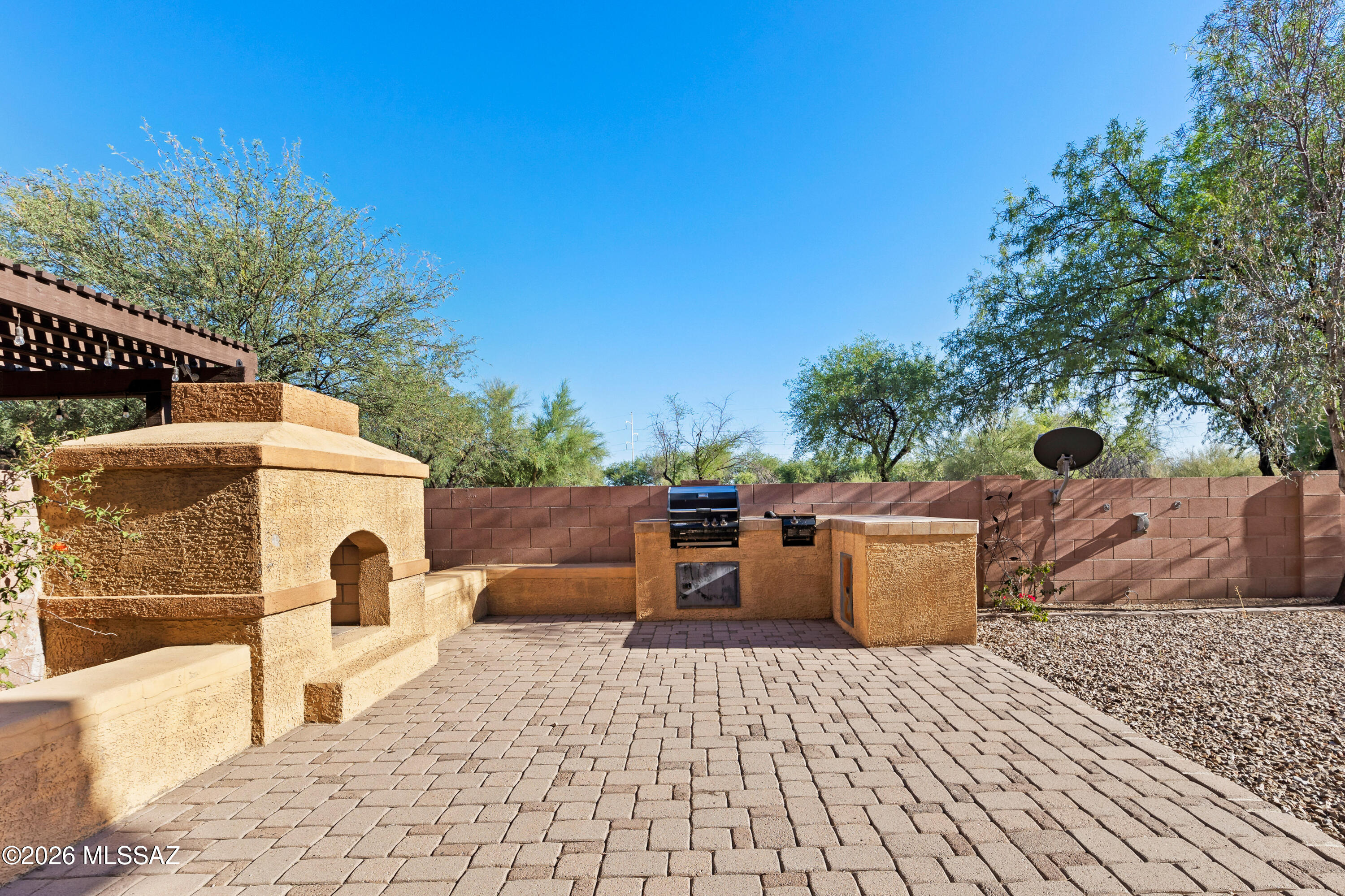 Paseo del Rio - Residential