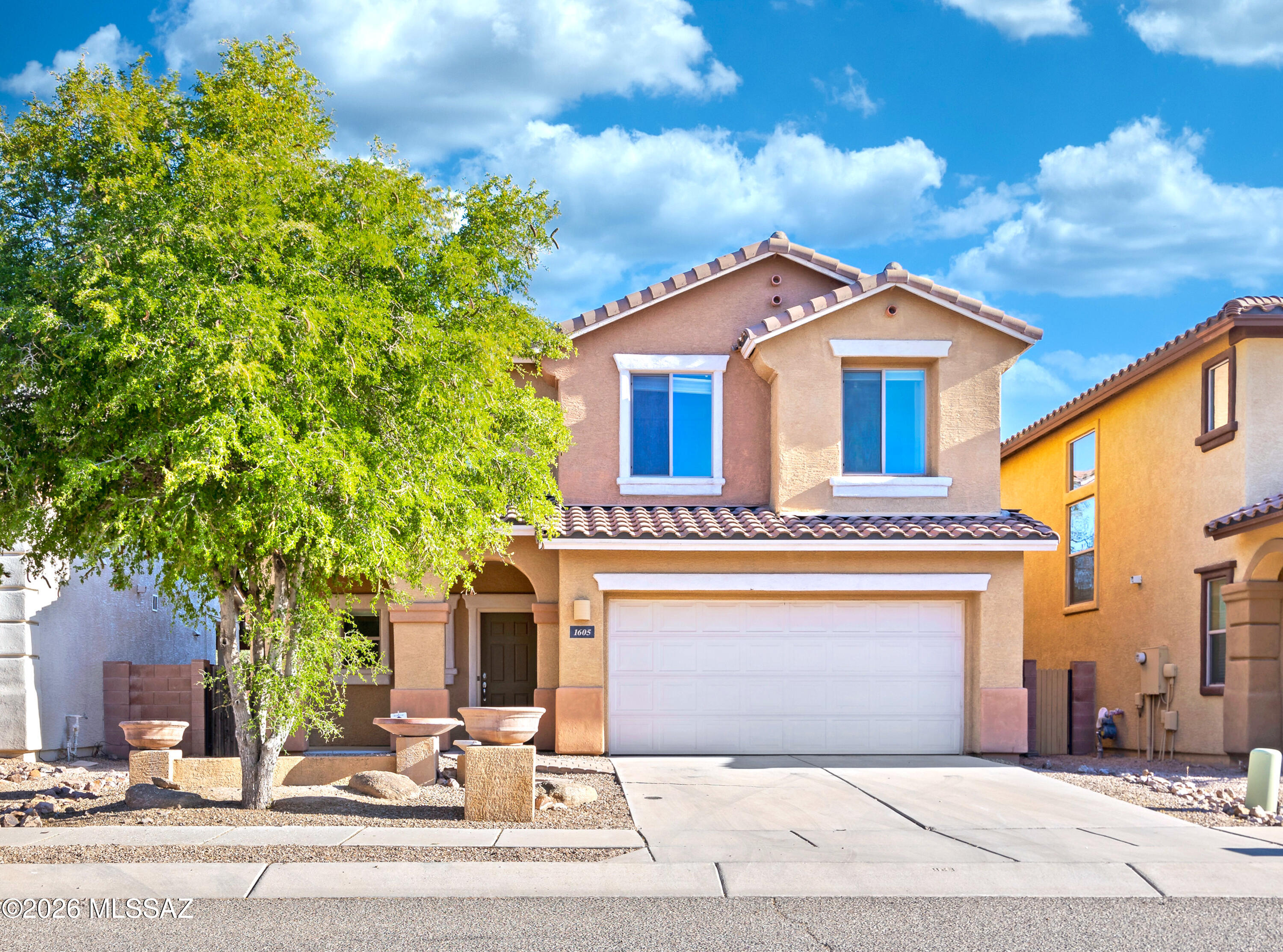 Paseo del Rio - Residential