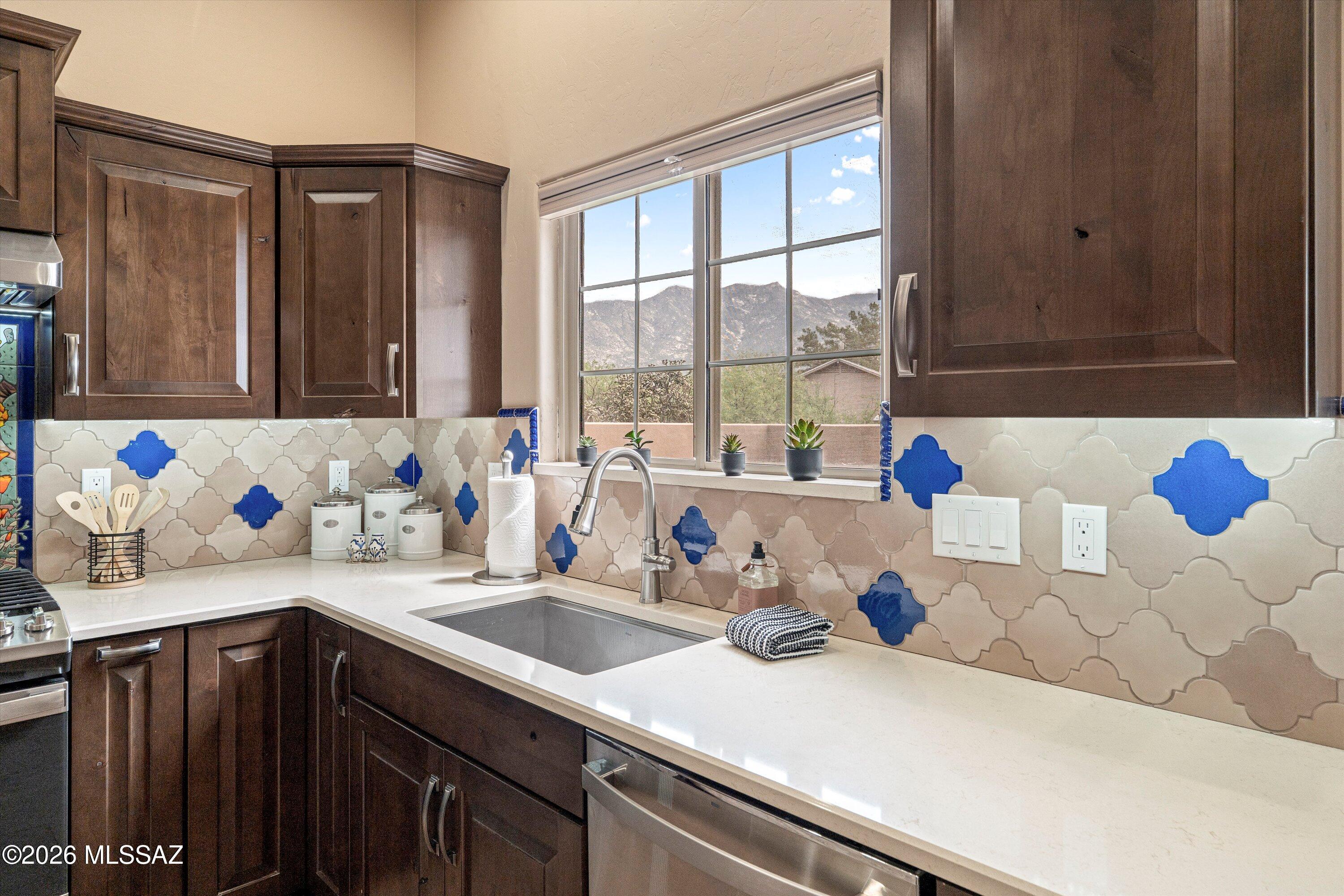 4760 E Wagon Train Road