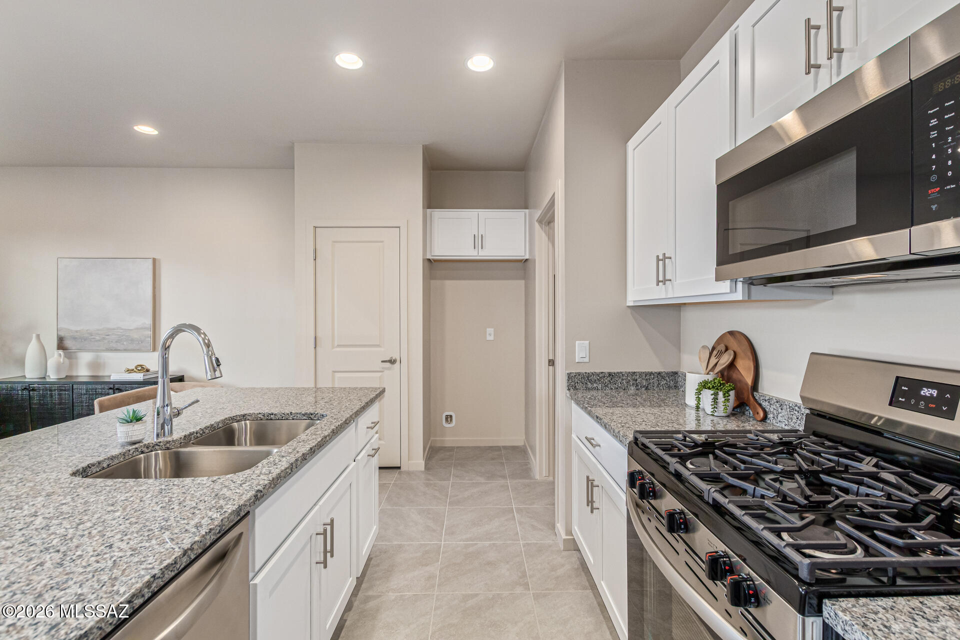 Sierra Pointe - Residential