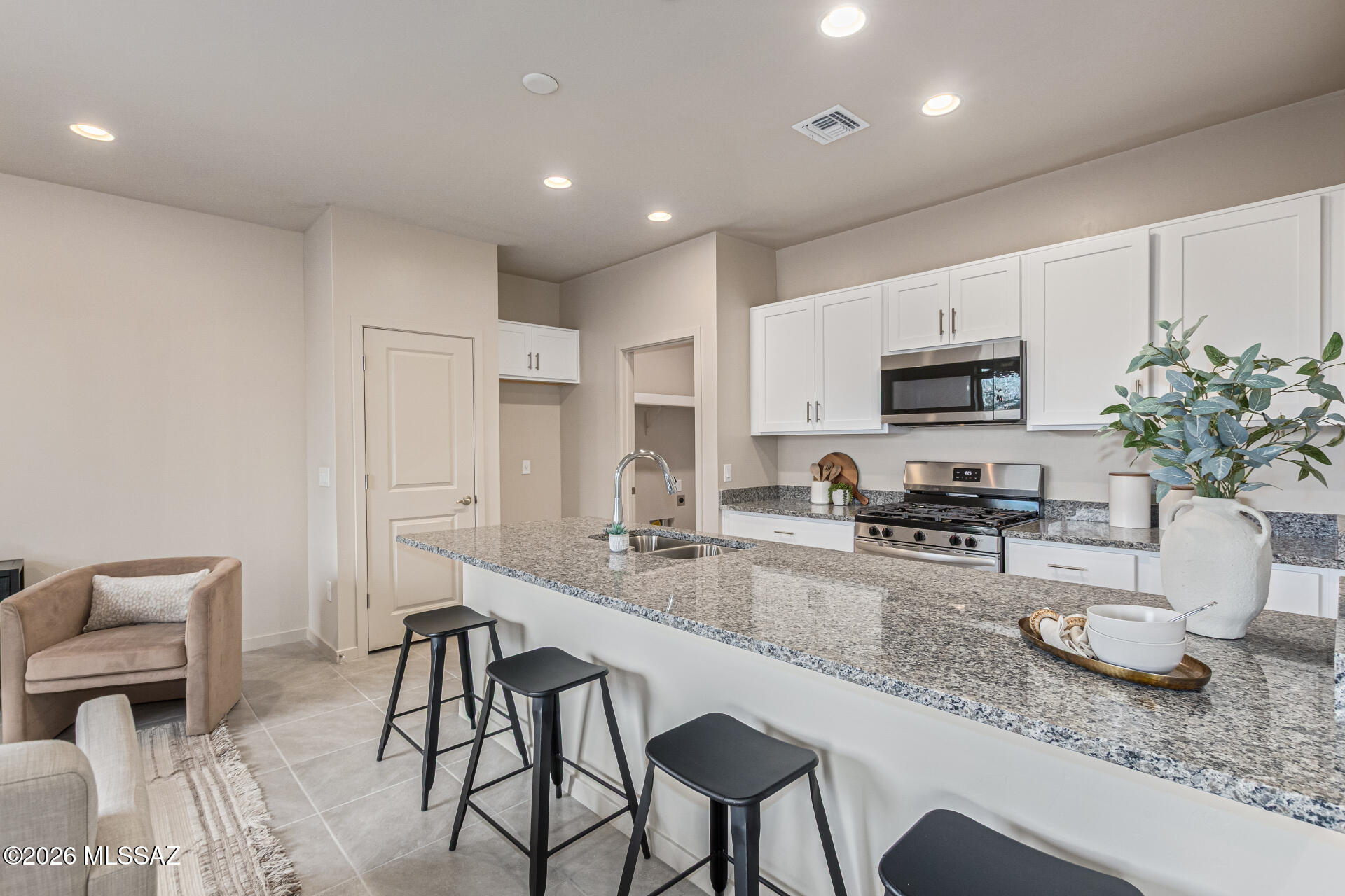 Sierra Pointe - Residential