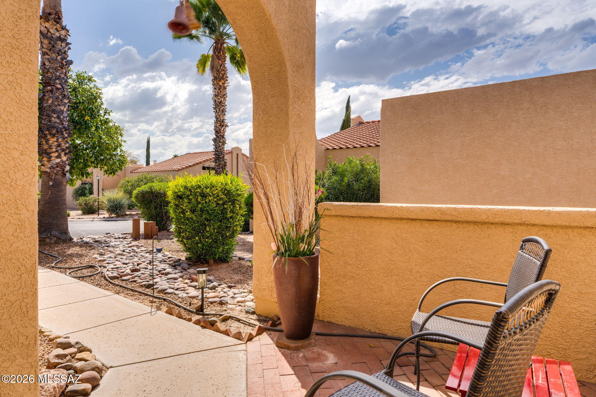 706 W Rushwood Drive