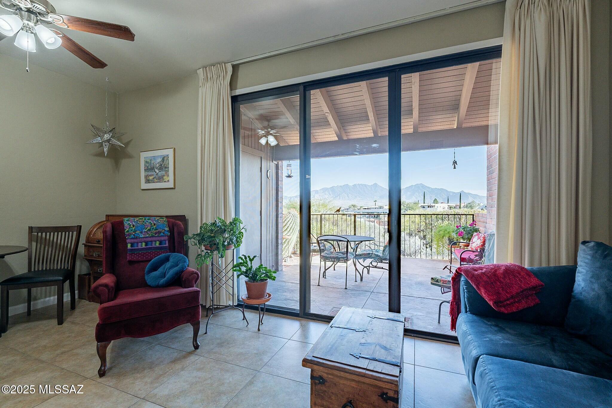 1393 W Desert Hills Drive