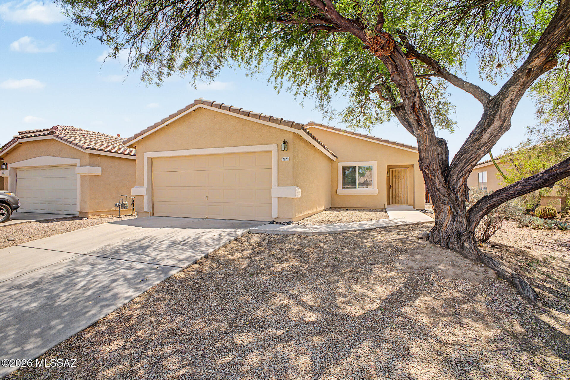 2620 N Splitwood Avenue