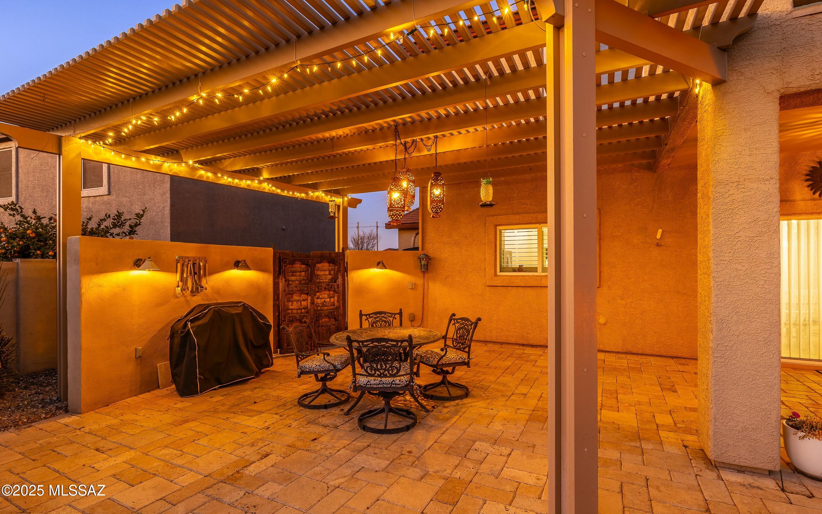 Black Horse (1-411) - Residential