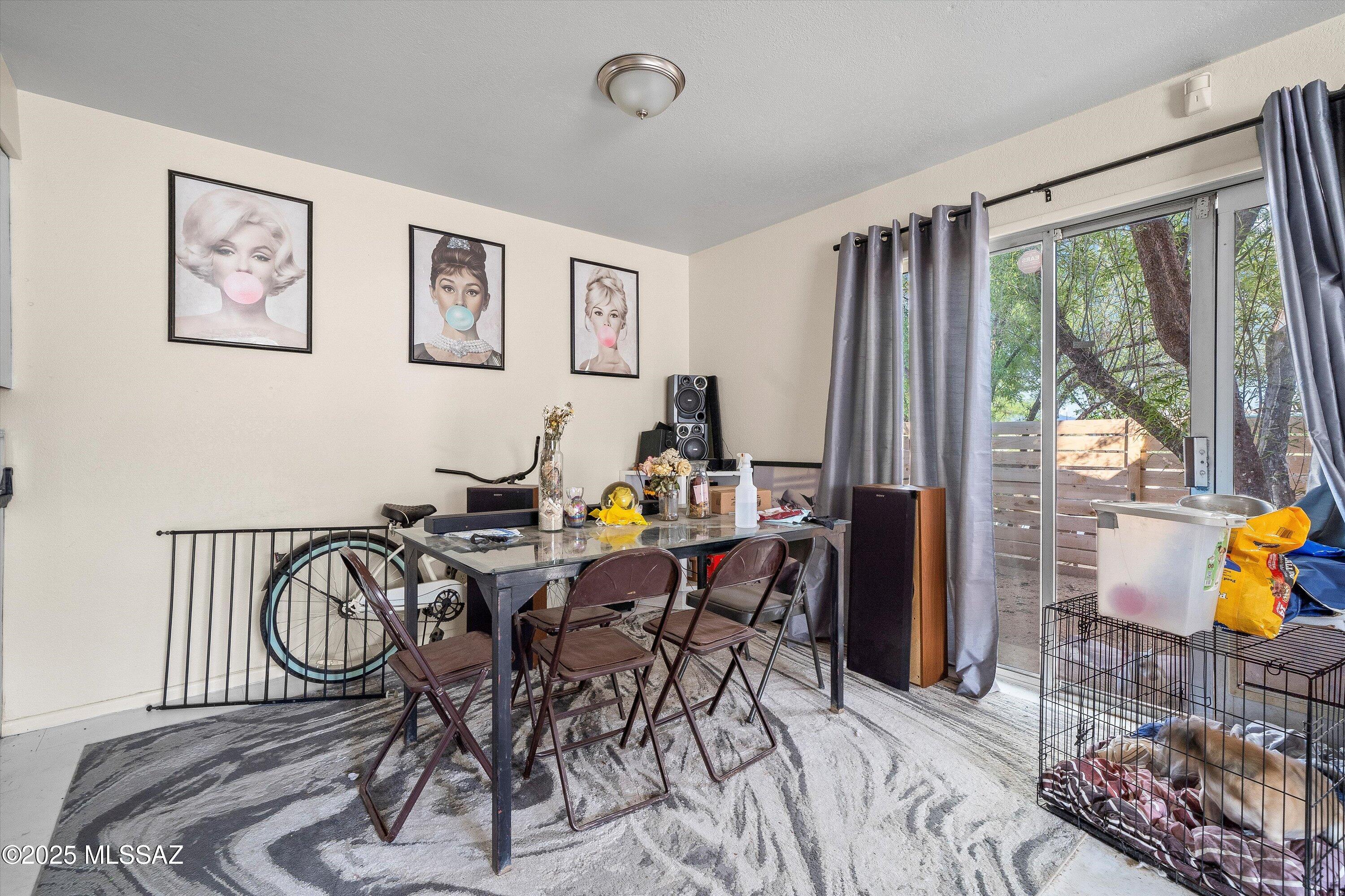 1136-1152 E Hedrick Drive