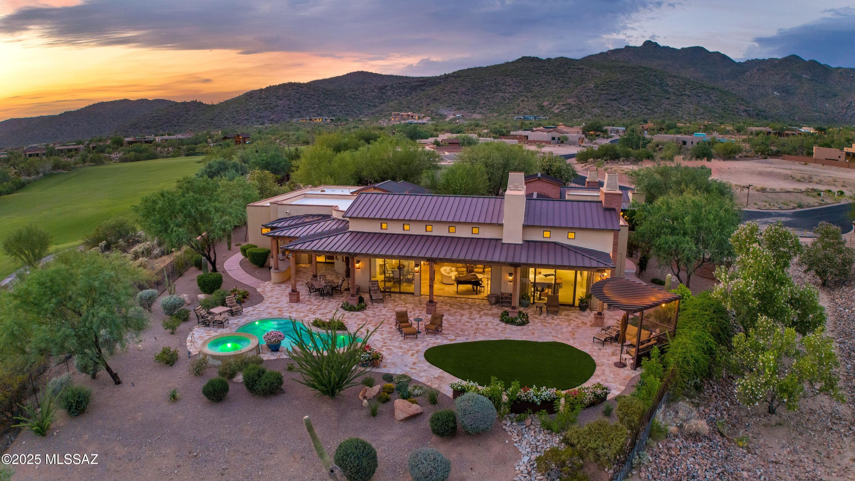 6167 W Seven Saguaros Circle