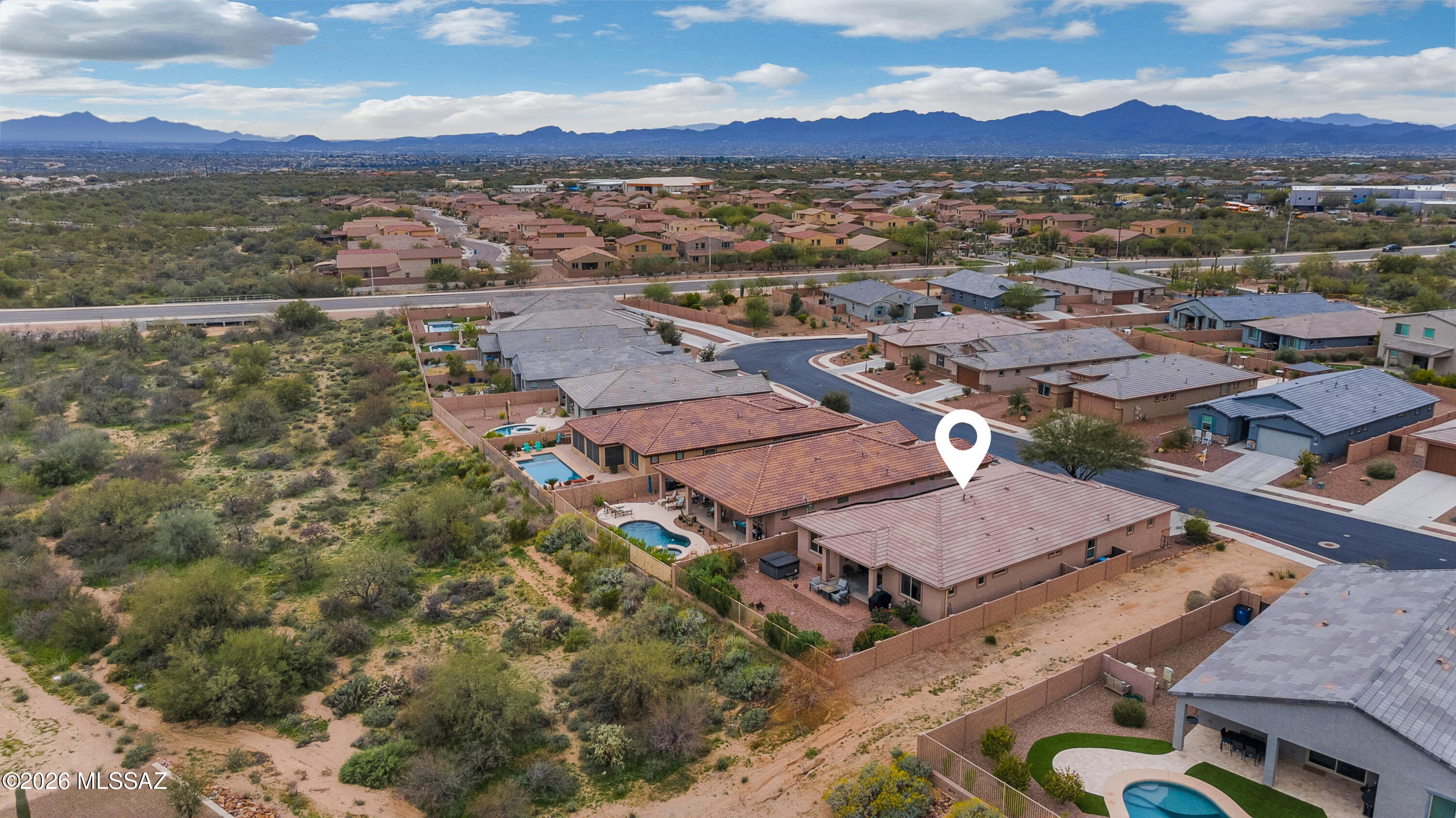 2274 W Azure Creek Loop