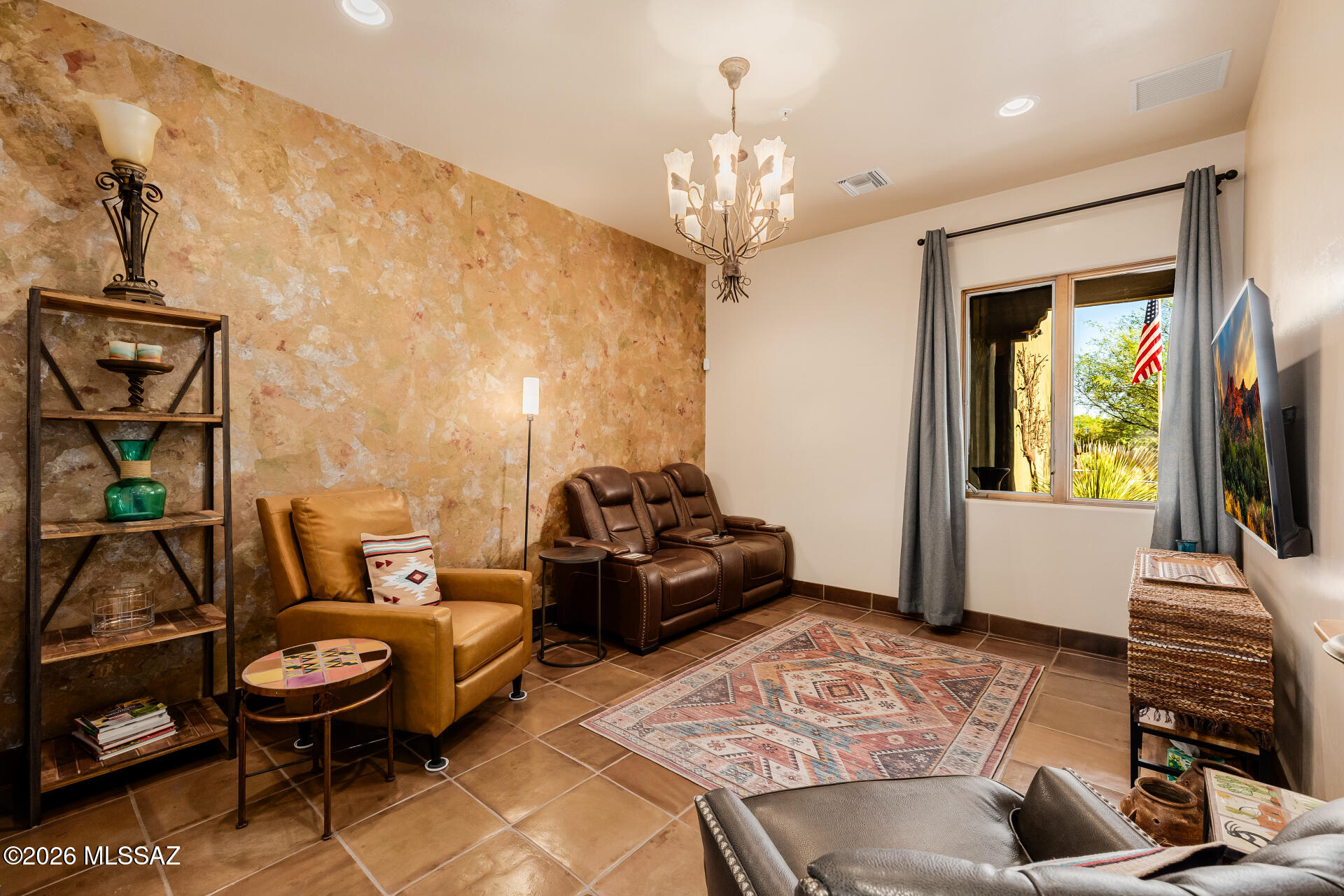 Solar Del Viejo (1-81) - Residential