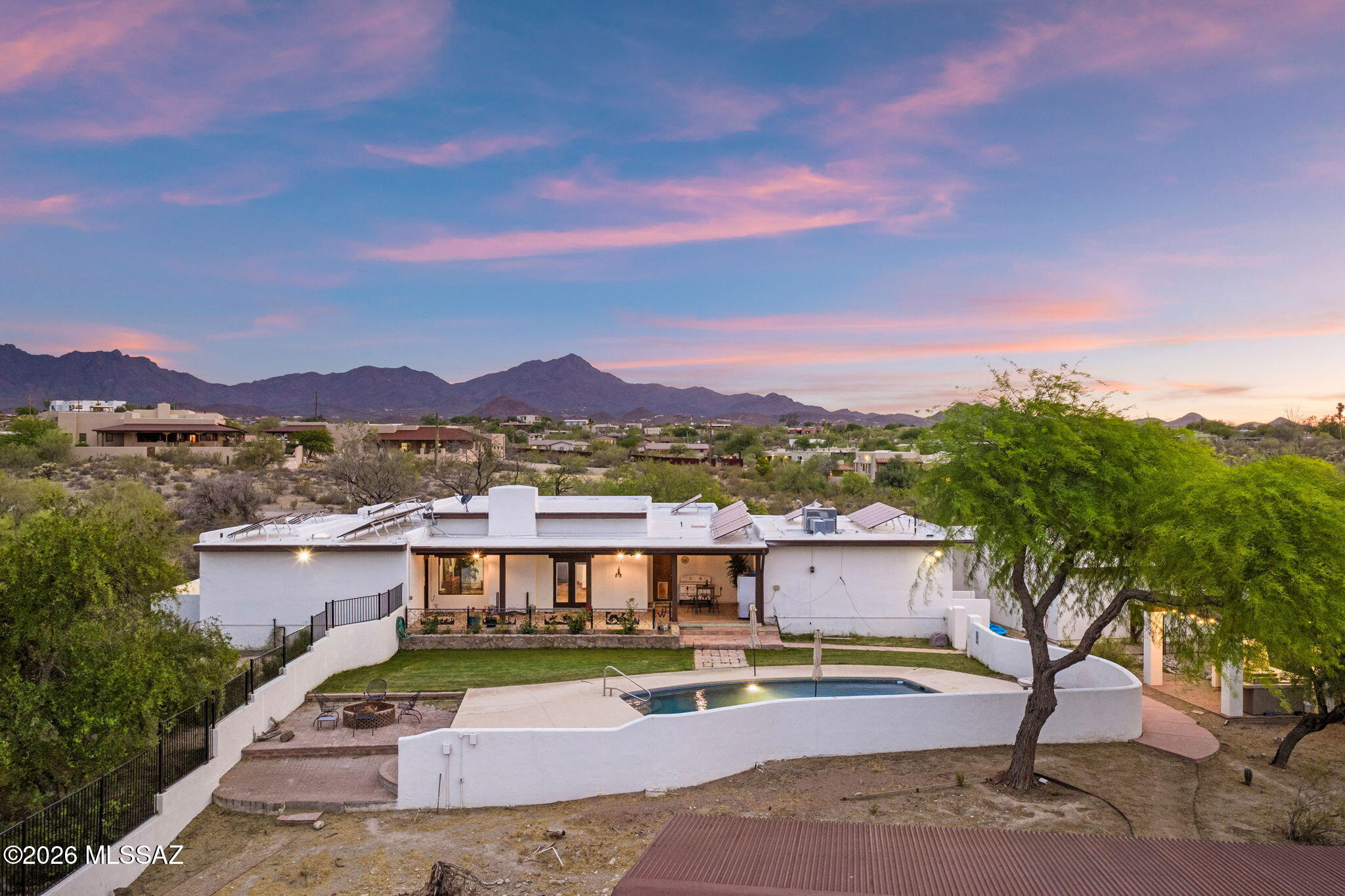 5060 N Camino De Oeste
