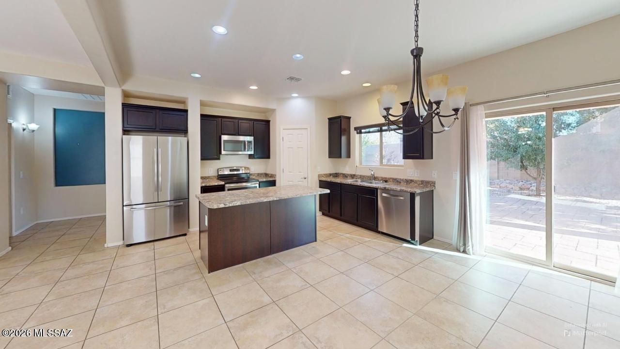 Saguaro Bloom Block 8B - Residential Lease