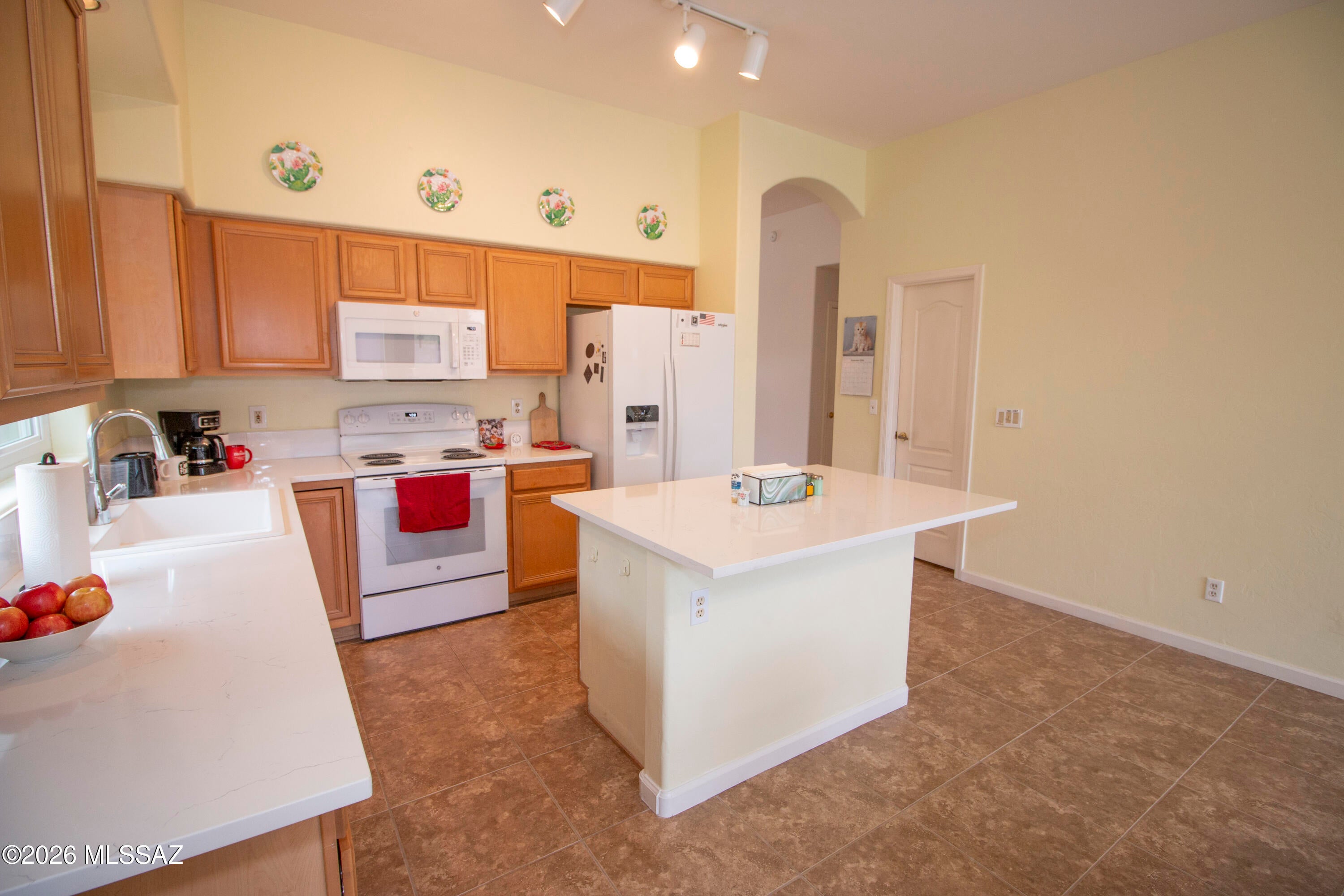 8846 E Desert Verbena Place