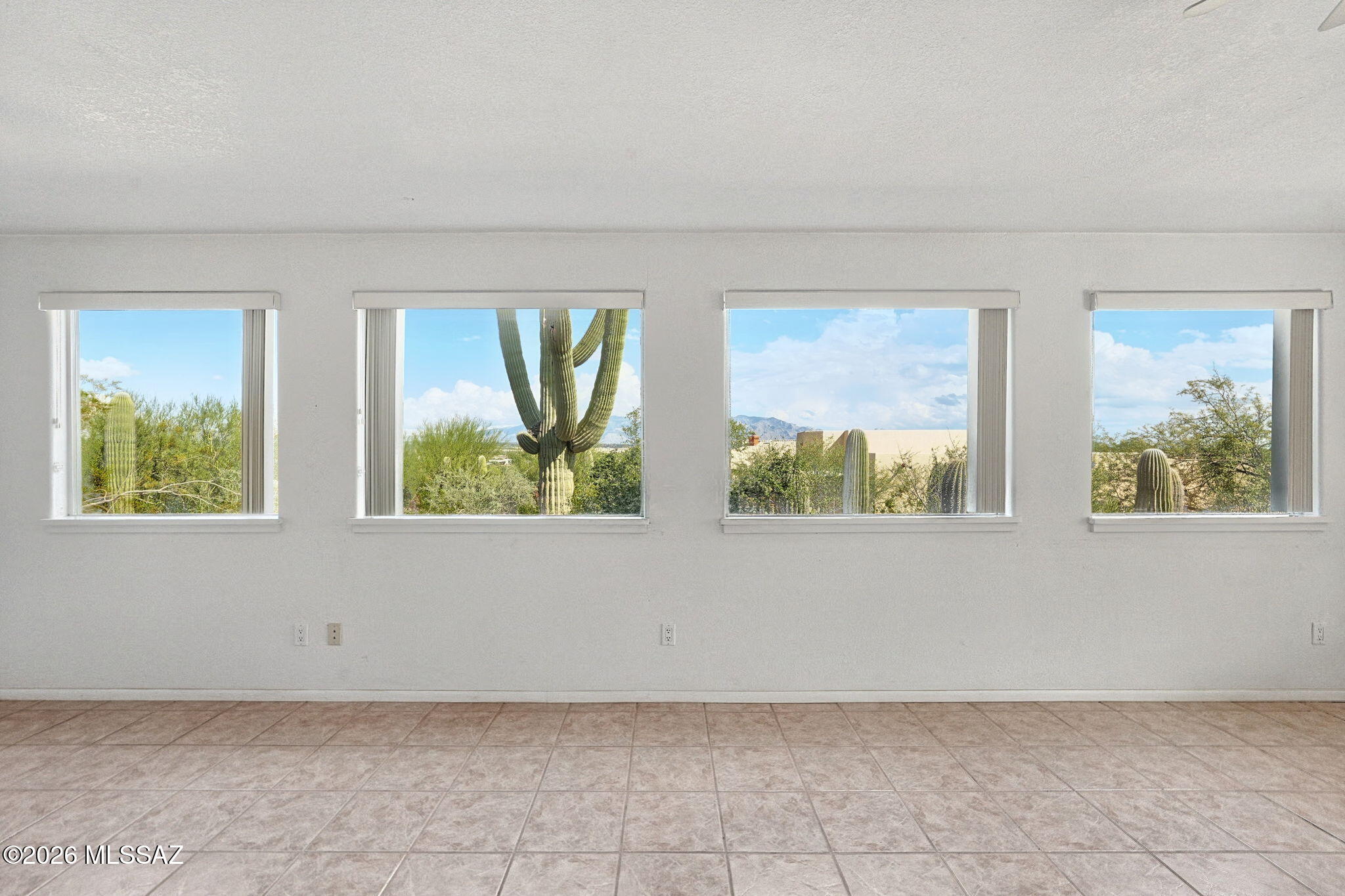 8176 W Circulo De Los Morteros
