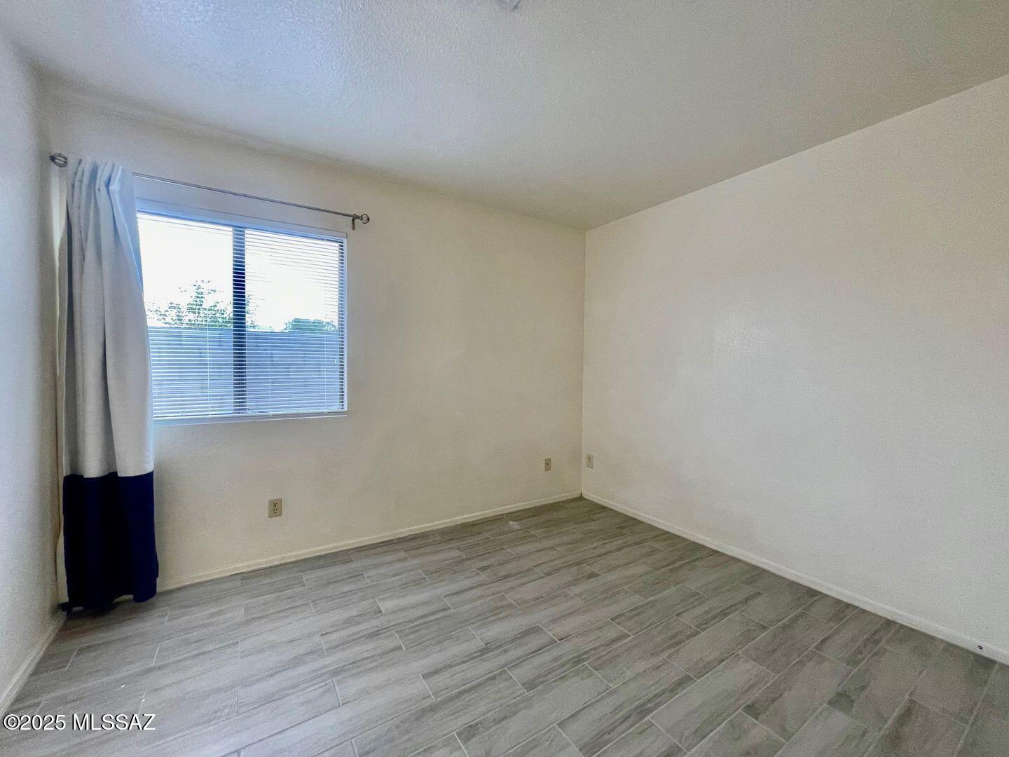Bronx Park Addition - Residential Income