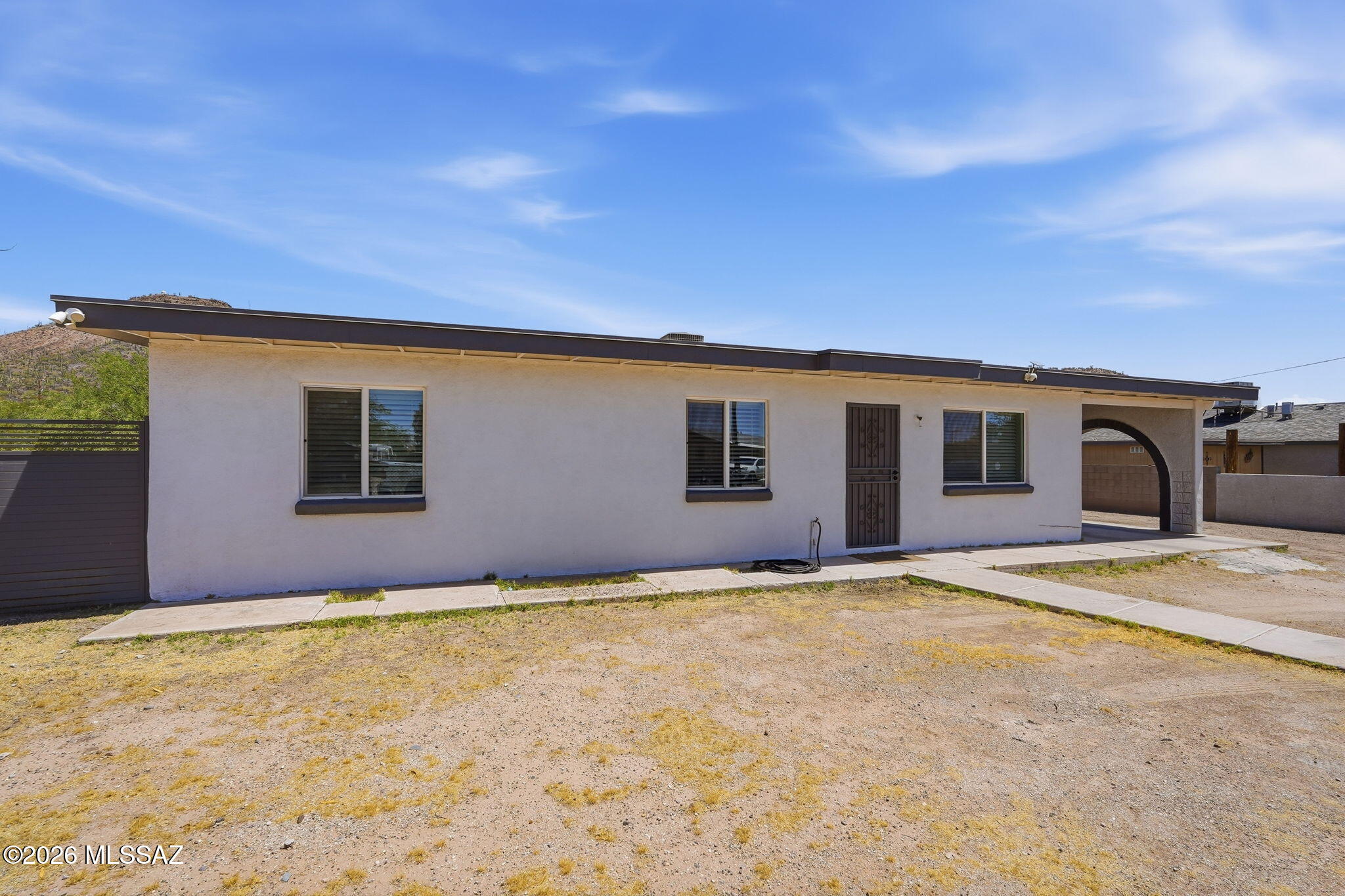 1738 W Pueblo Vista Boulevard