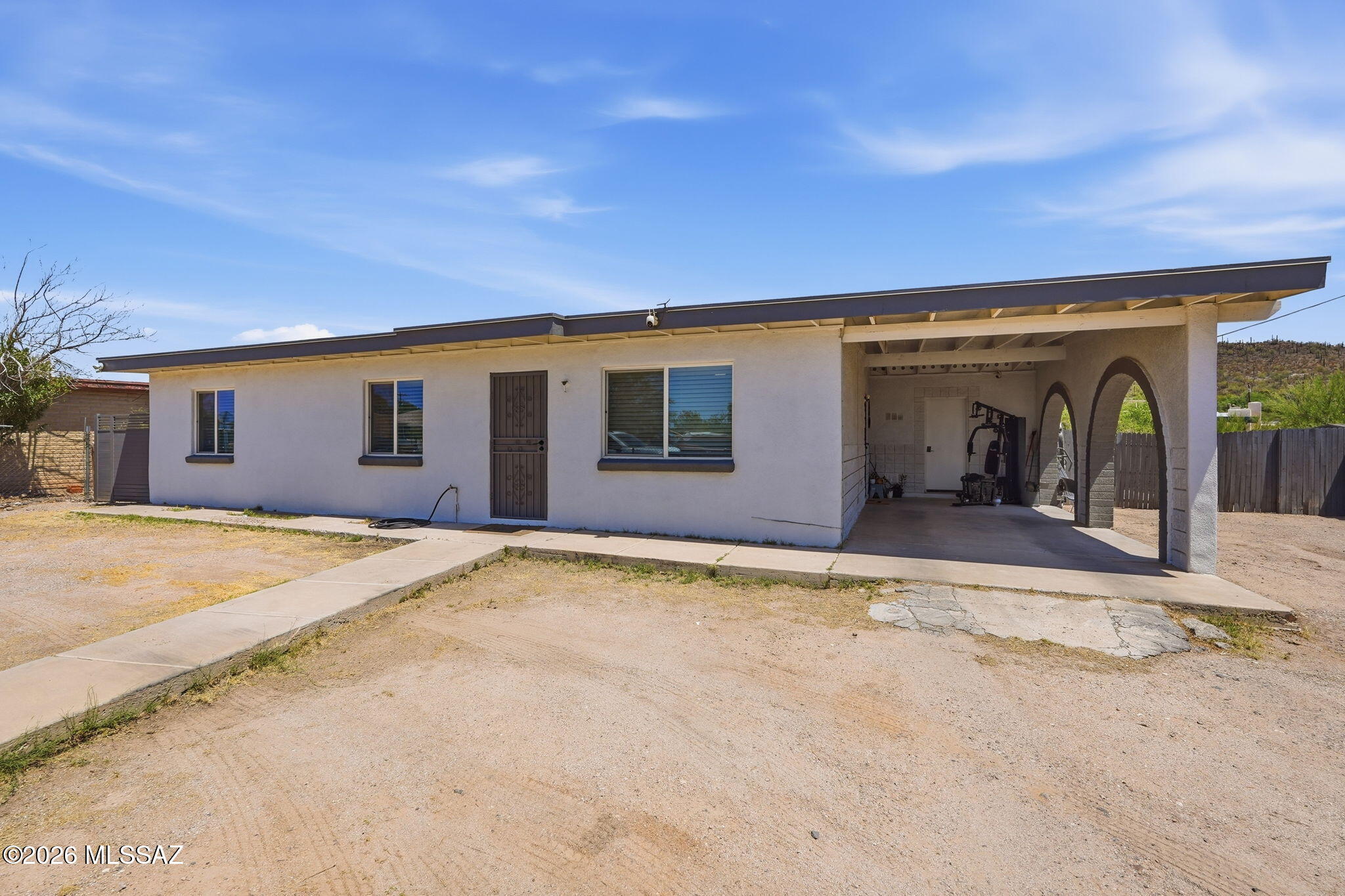 1738 W Pueblo Vista Boulevard