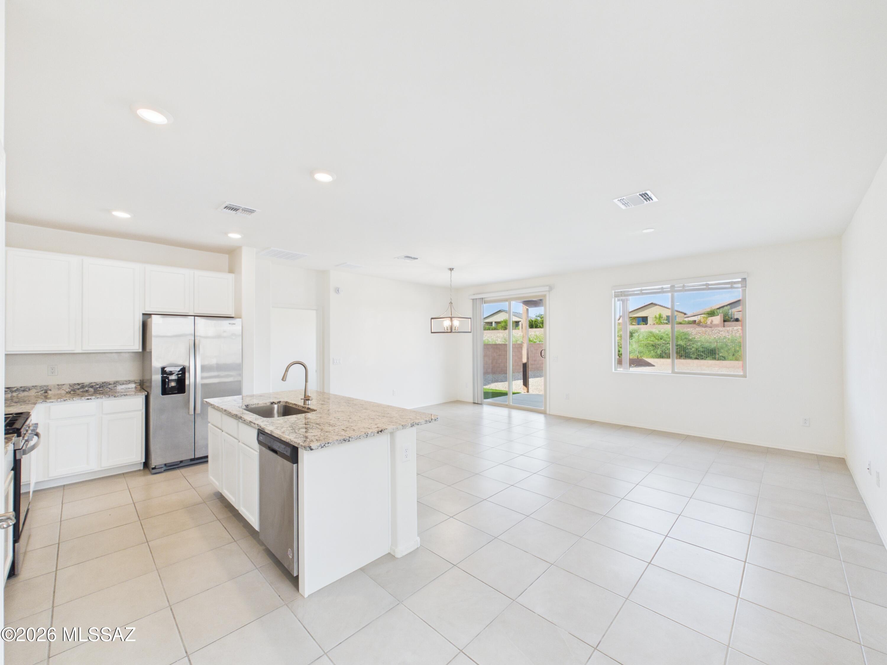5560 W Tumacacori Trail