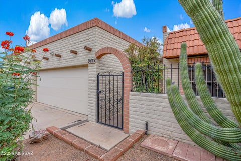 Photo of 9455 E Golden West Street, Tucson, AZ 85710 (MLS # 22621651)